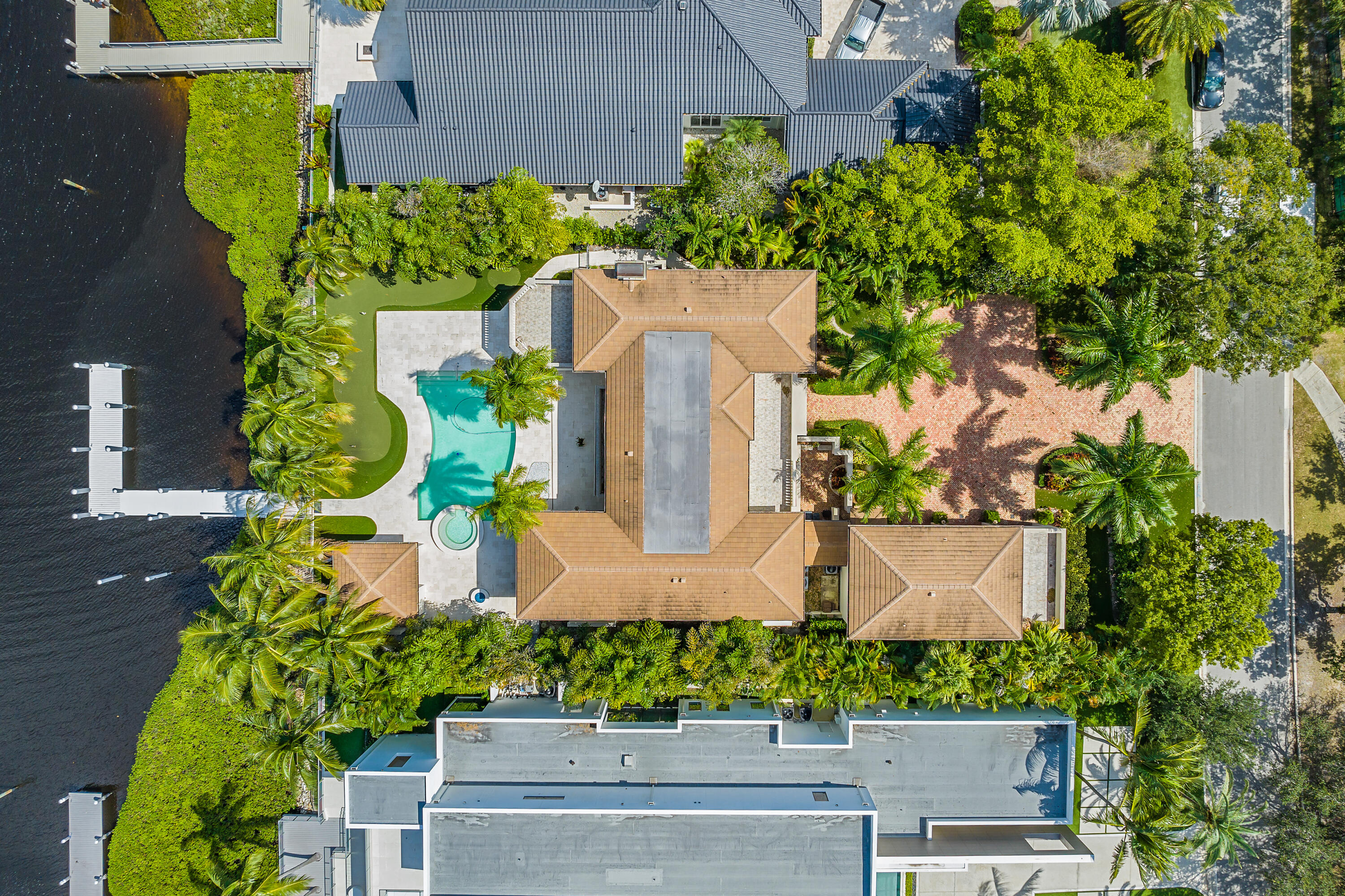 ADMIRALS COVE PAR C - Residential