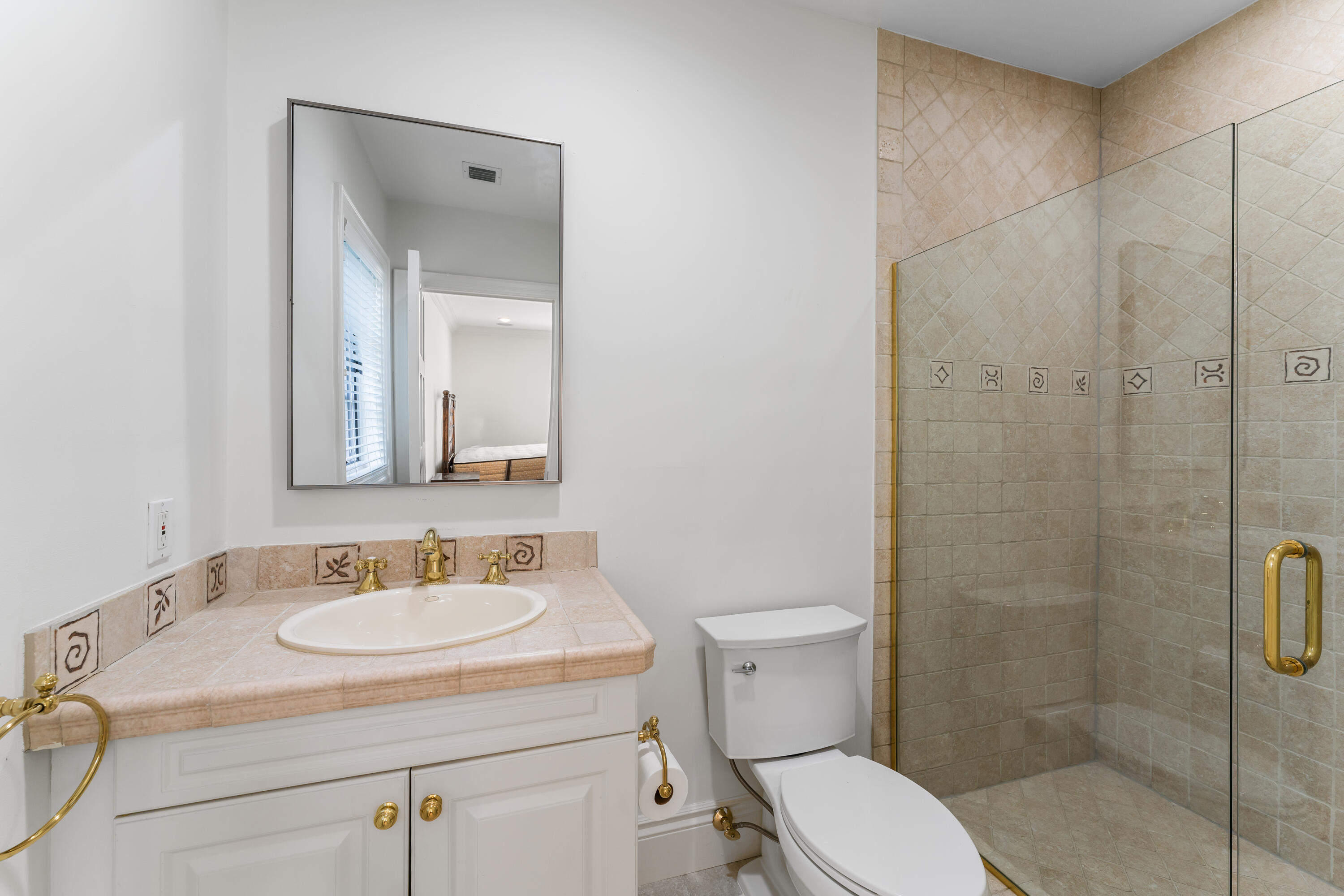 ADMIRALS COVE PAR C - Residential