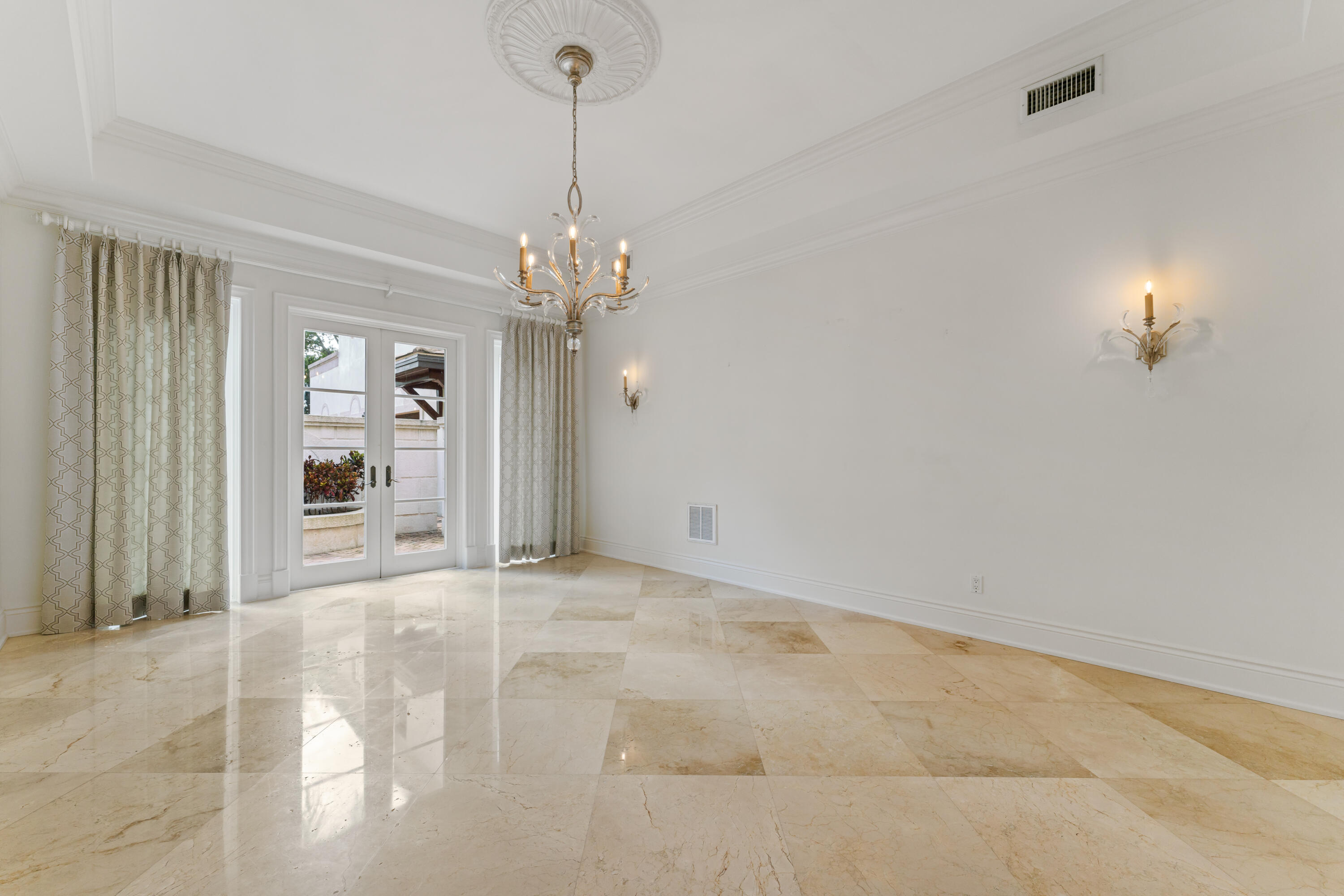 ADMIRALS COVE PAR C - Residential