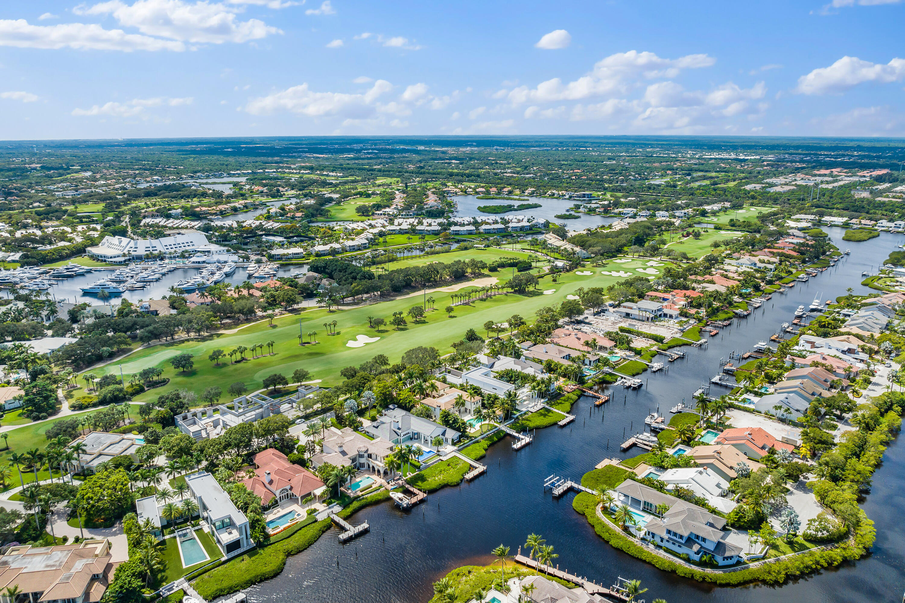 ADMIRALS COVE PAR C - Residential