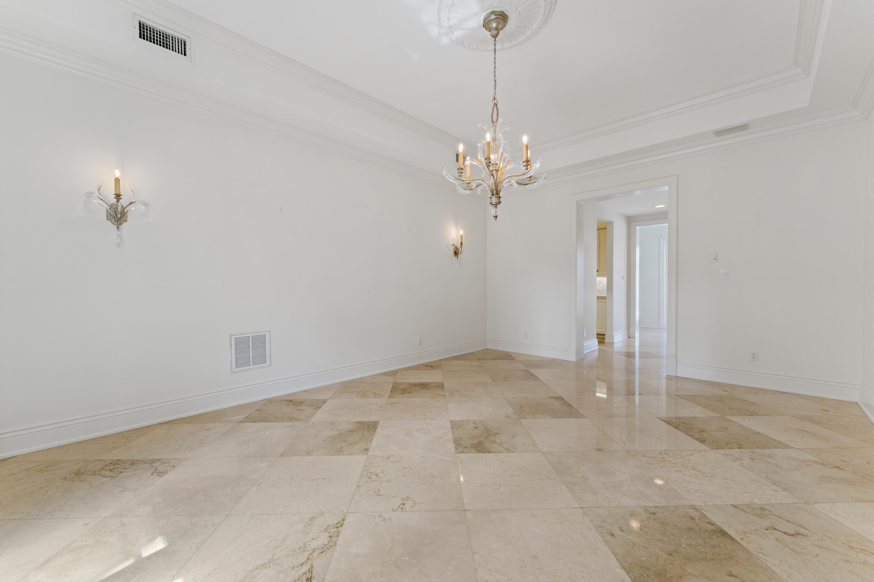 ADMIRALS COVE PAR C - Residential