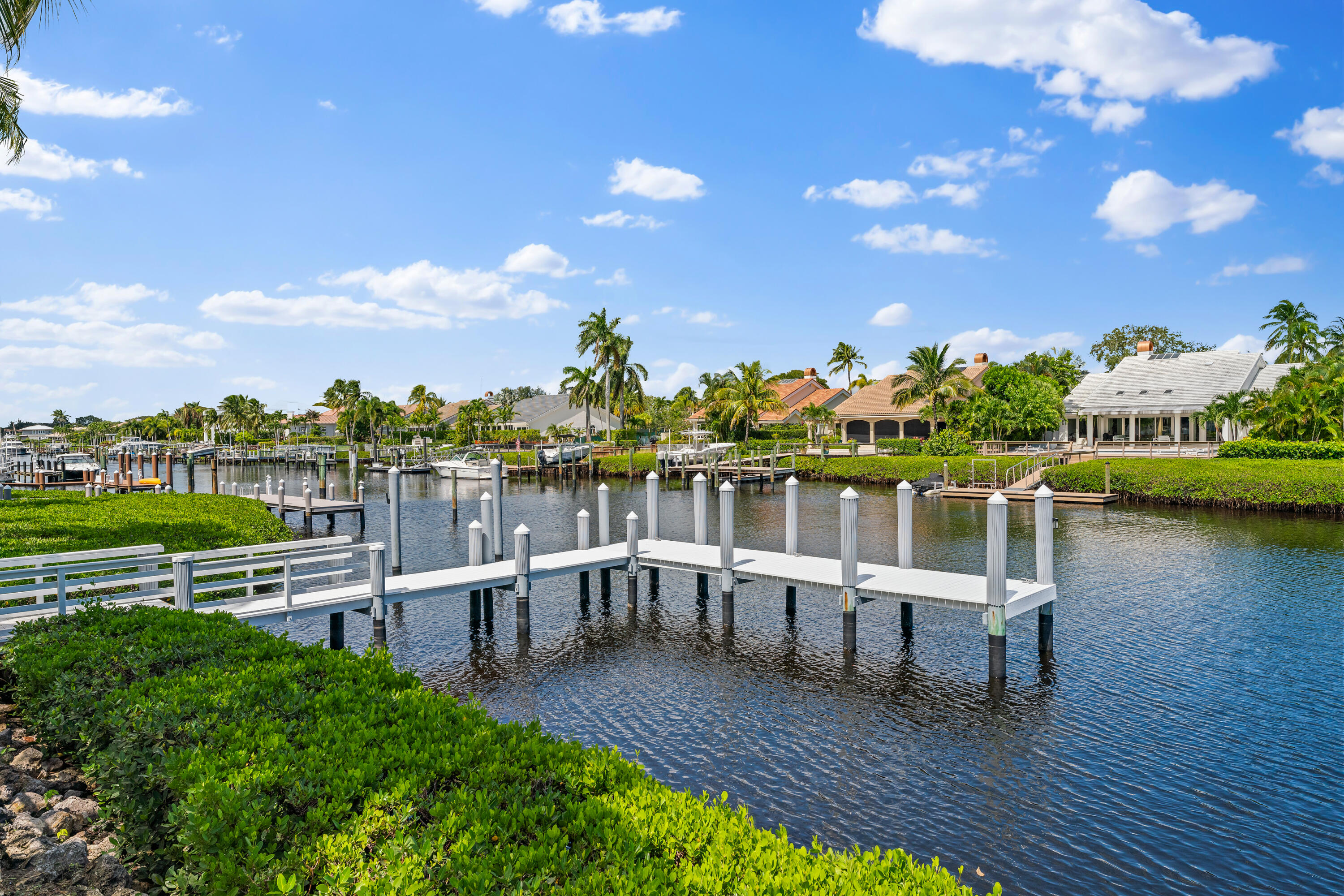 ADMIRALS COVE PAR C - Residential