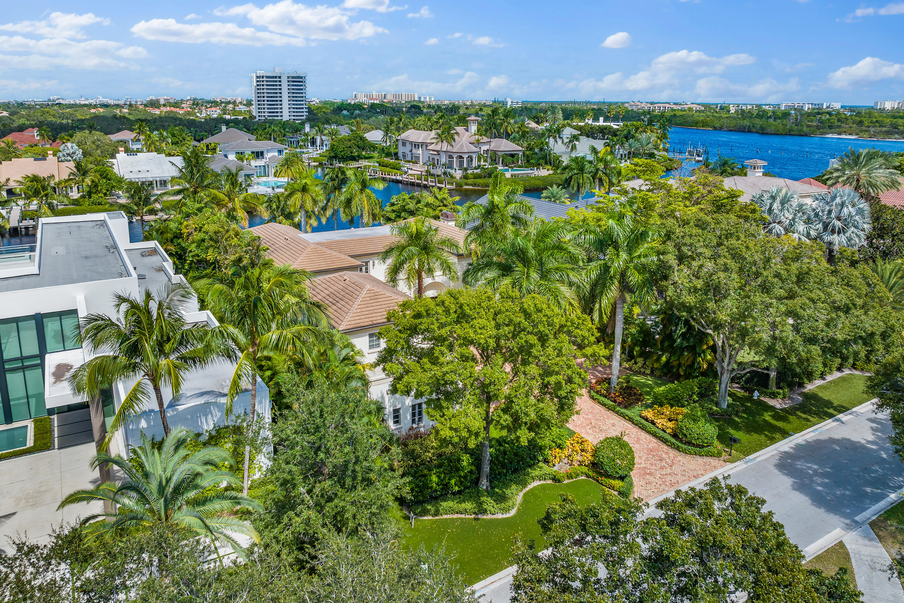ADMIRALS COVE PAR C - Residential