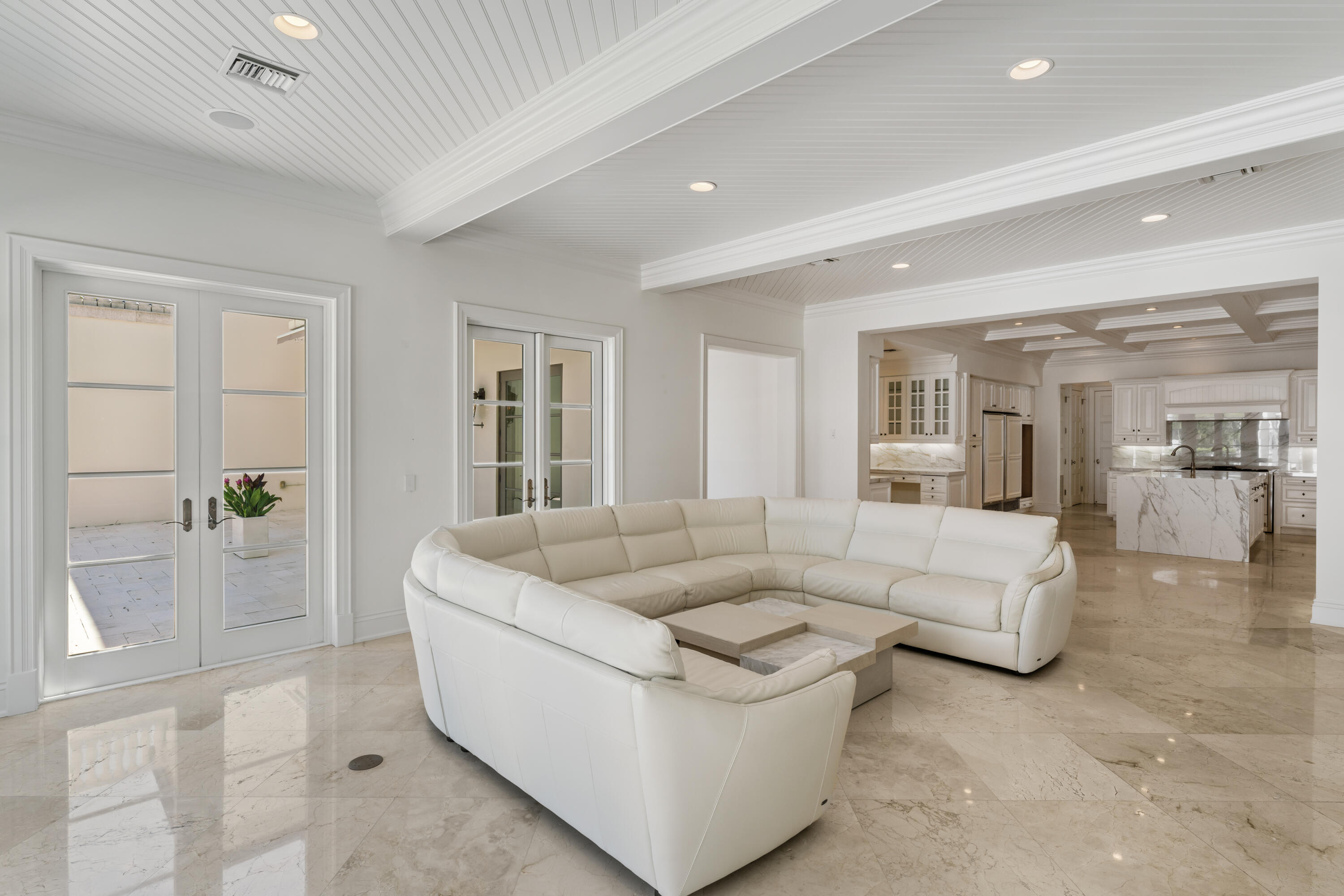 ADMIRALS COVE PAR C - Residential