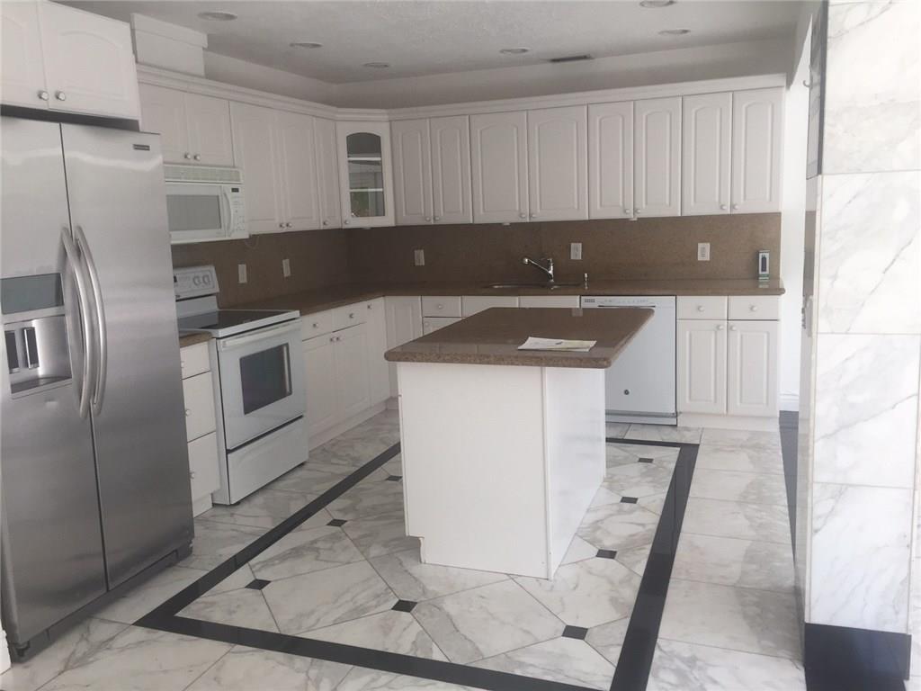 Coral Ridge County Club - Residential Lease