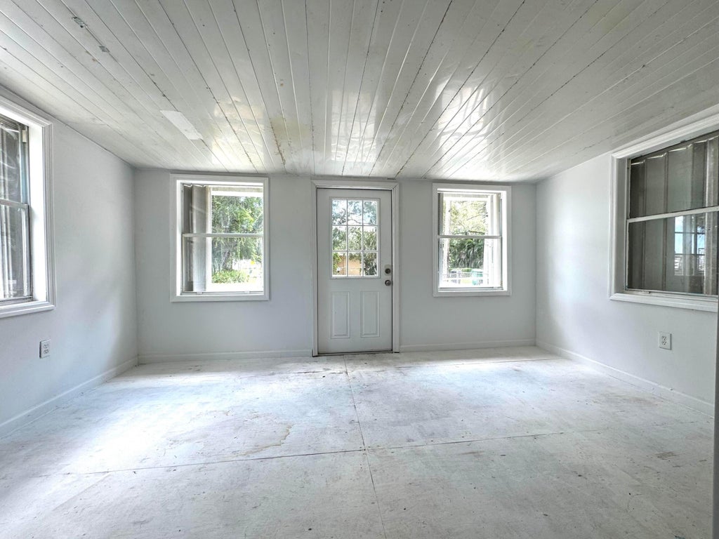 Photo of 1901 S 34th Street, Fort Pierce, FL 34947 (MLS # B26040750)