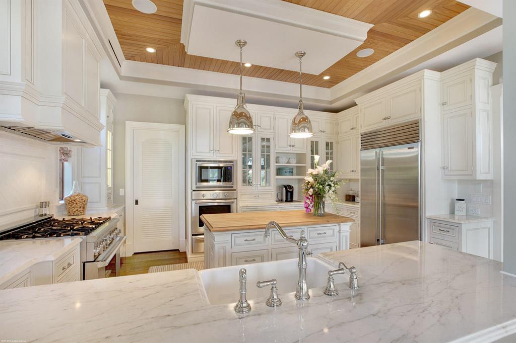 River Terrace Peninsula - Residential