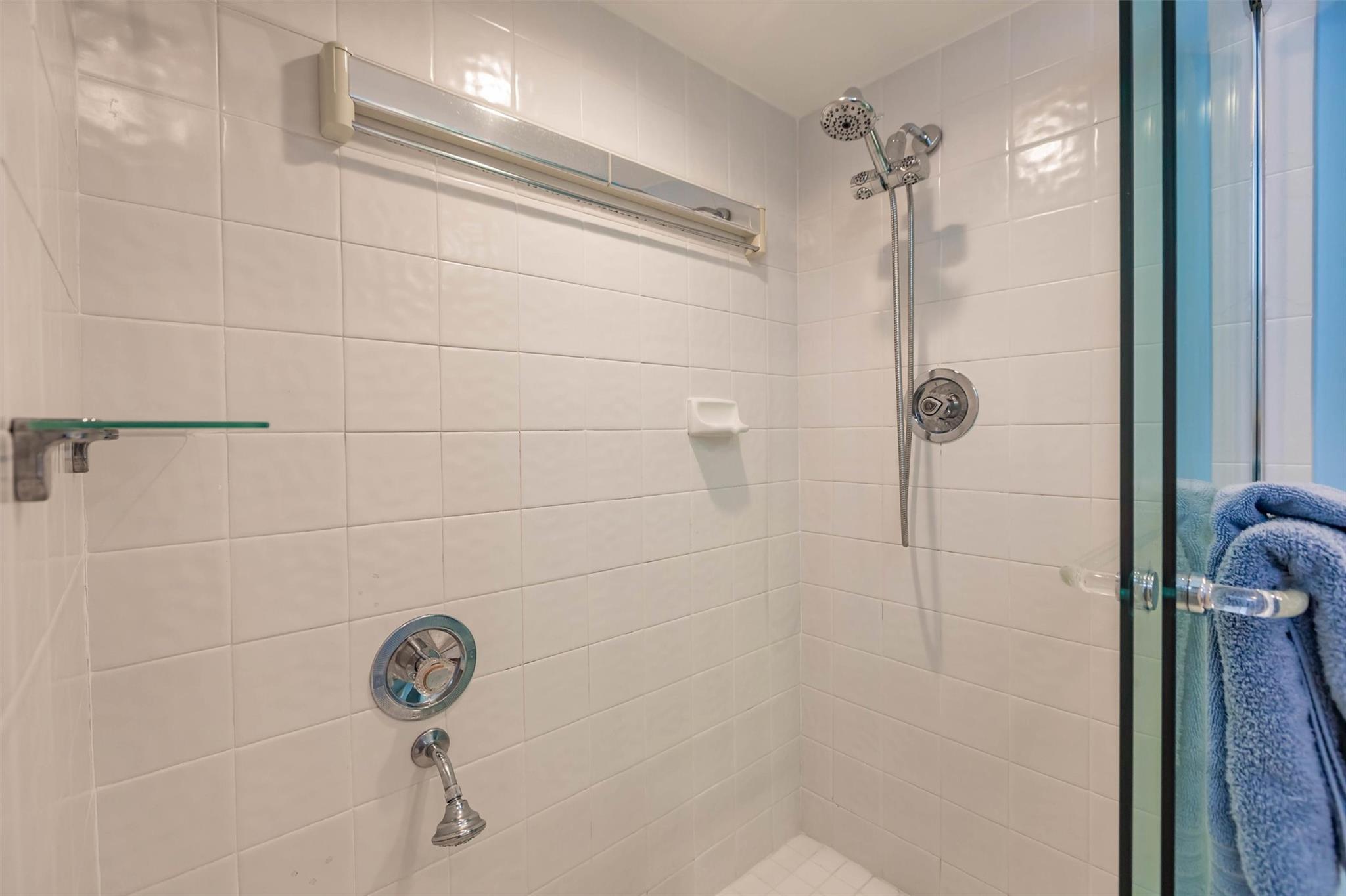 THE OCEANAGE - Residential Lease