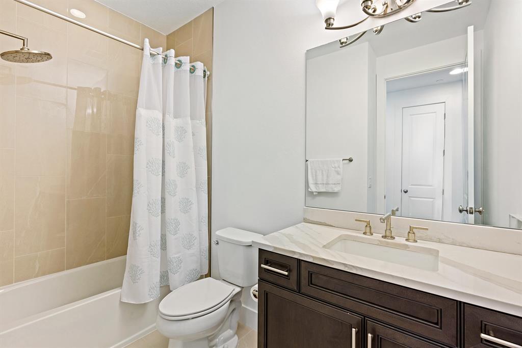 ALTON NEIGHBORHOOD 1 - Residential Lease