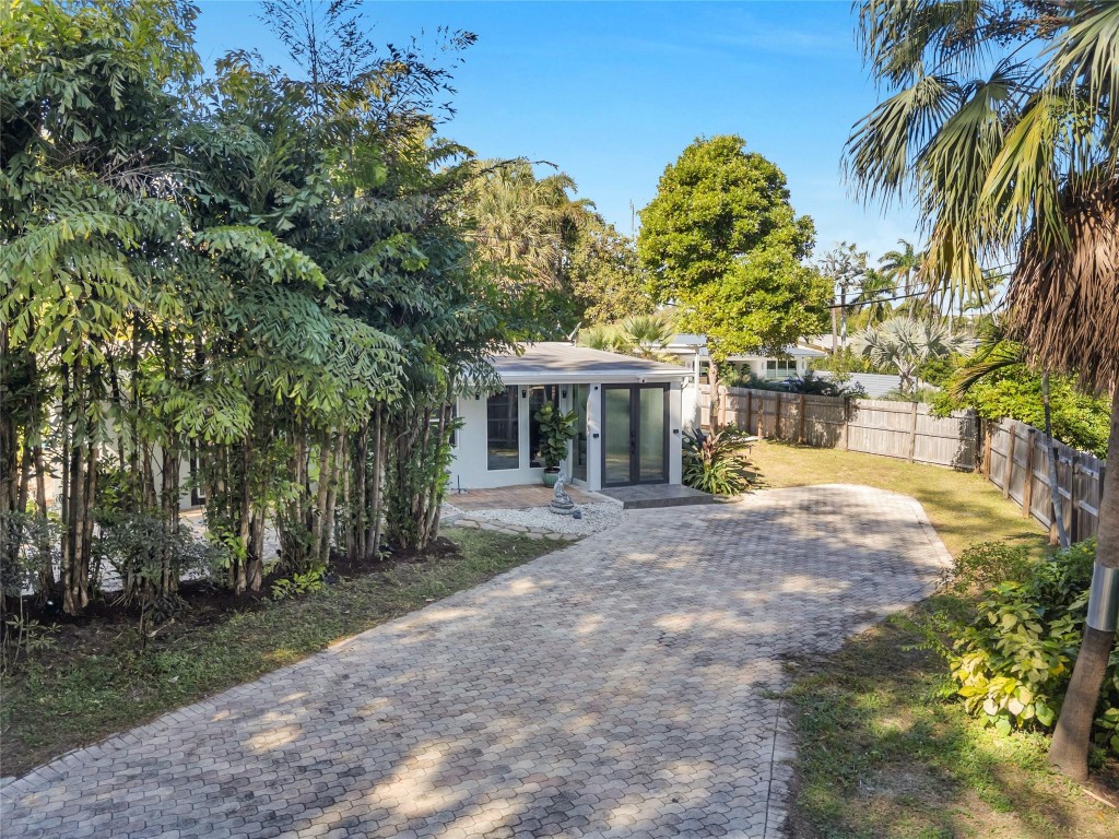 Coral Gardens Amd 32-21 B - Residential