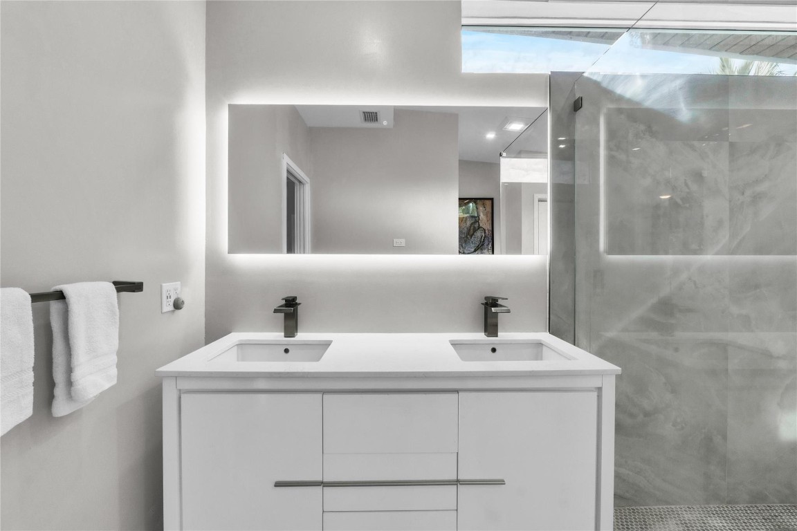 Coral Gardens Amd 32-21 B - Residential