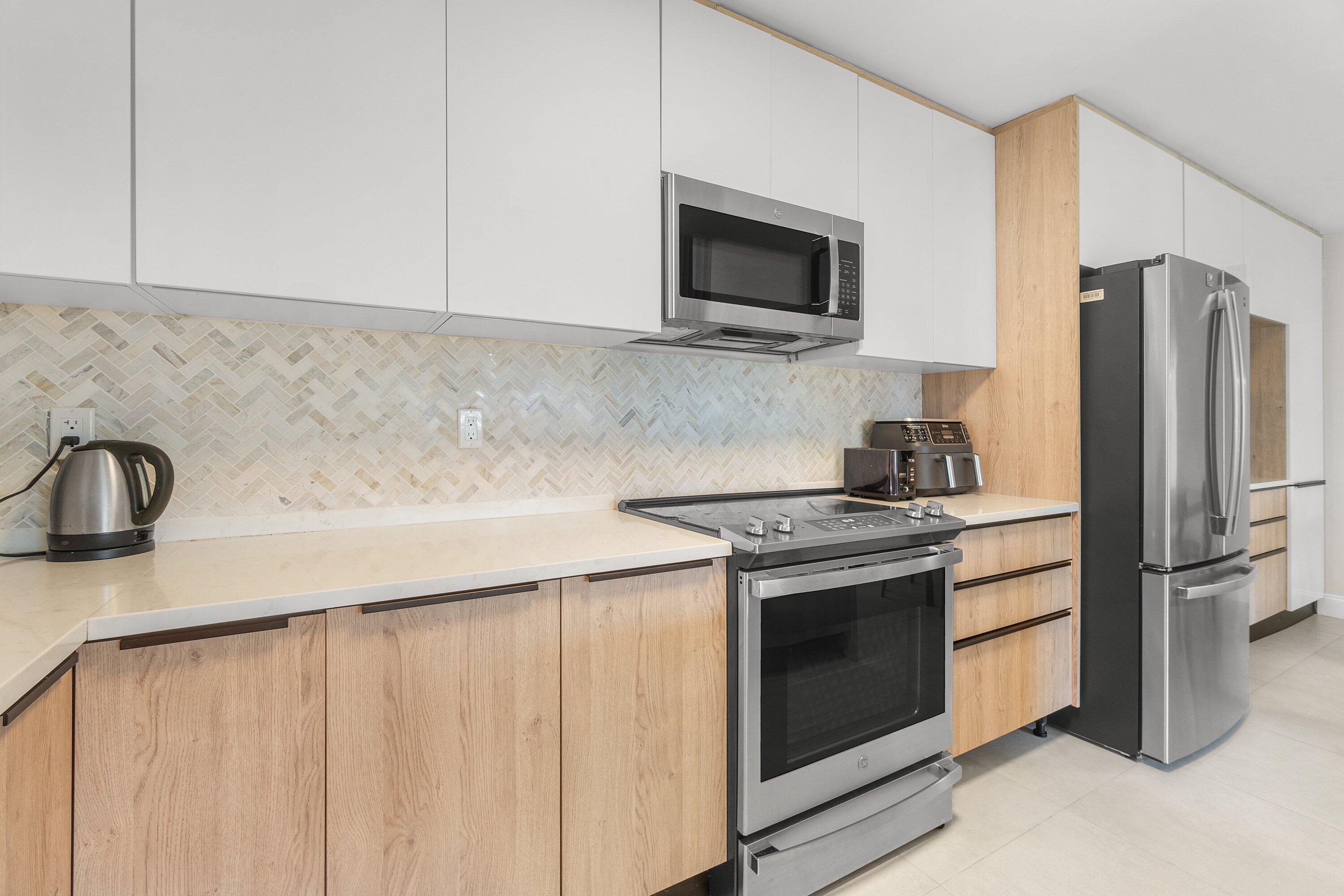 TOWN & COUNTRY ESTATES CONDO - Residential