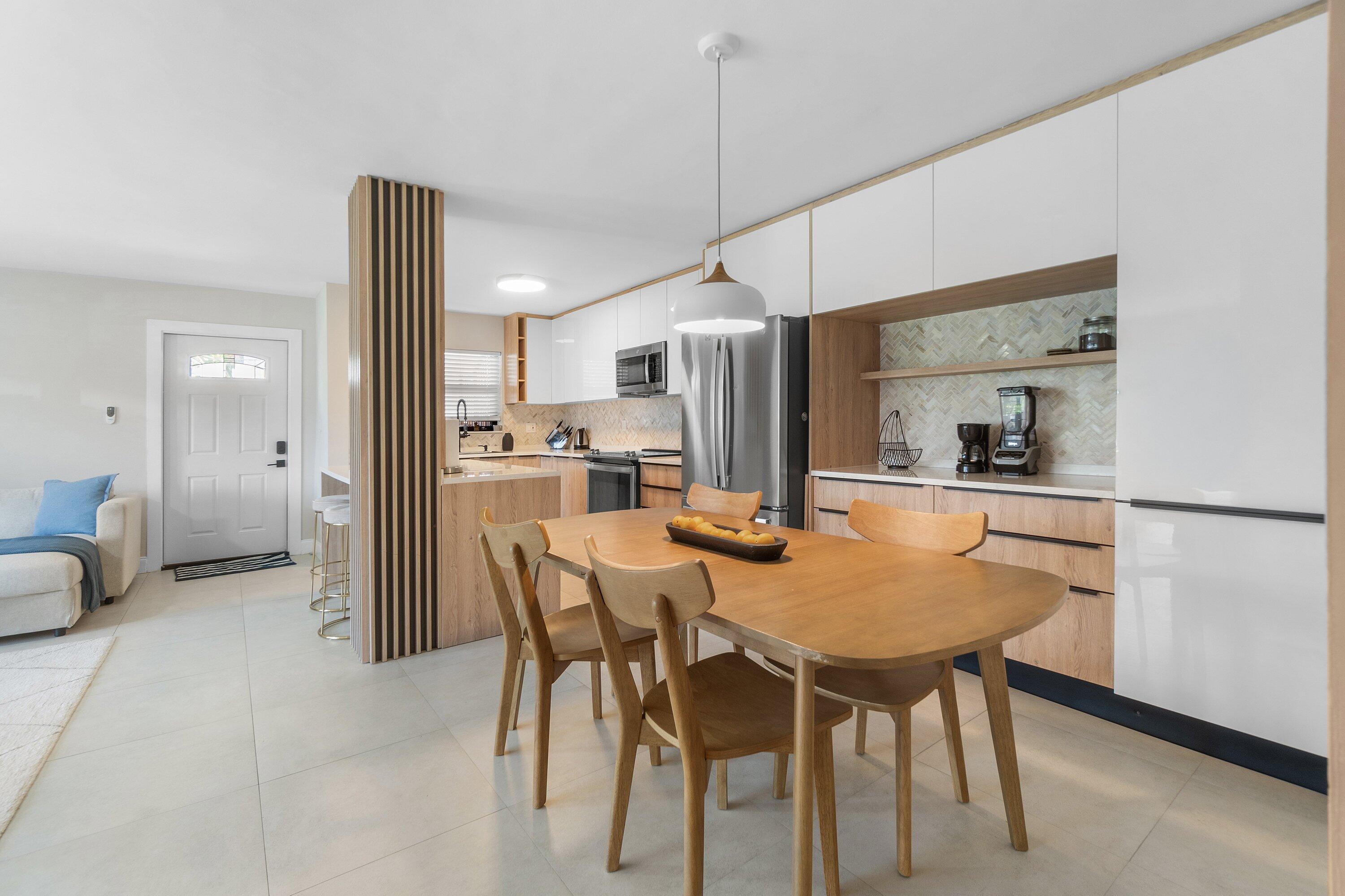 TOWN & COUNTRY ESTATES CONDO - Residential