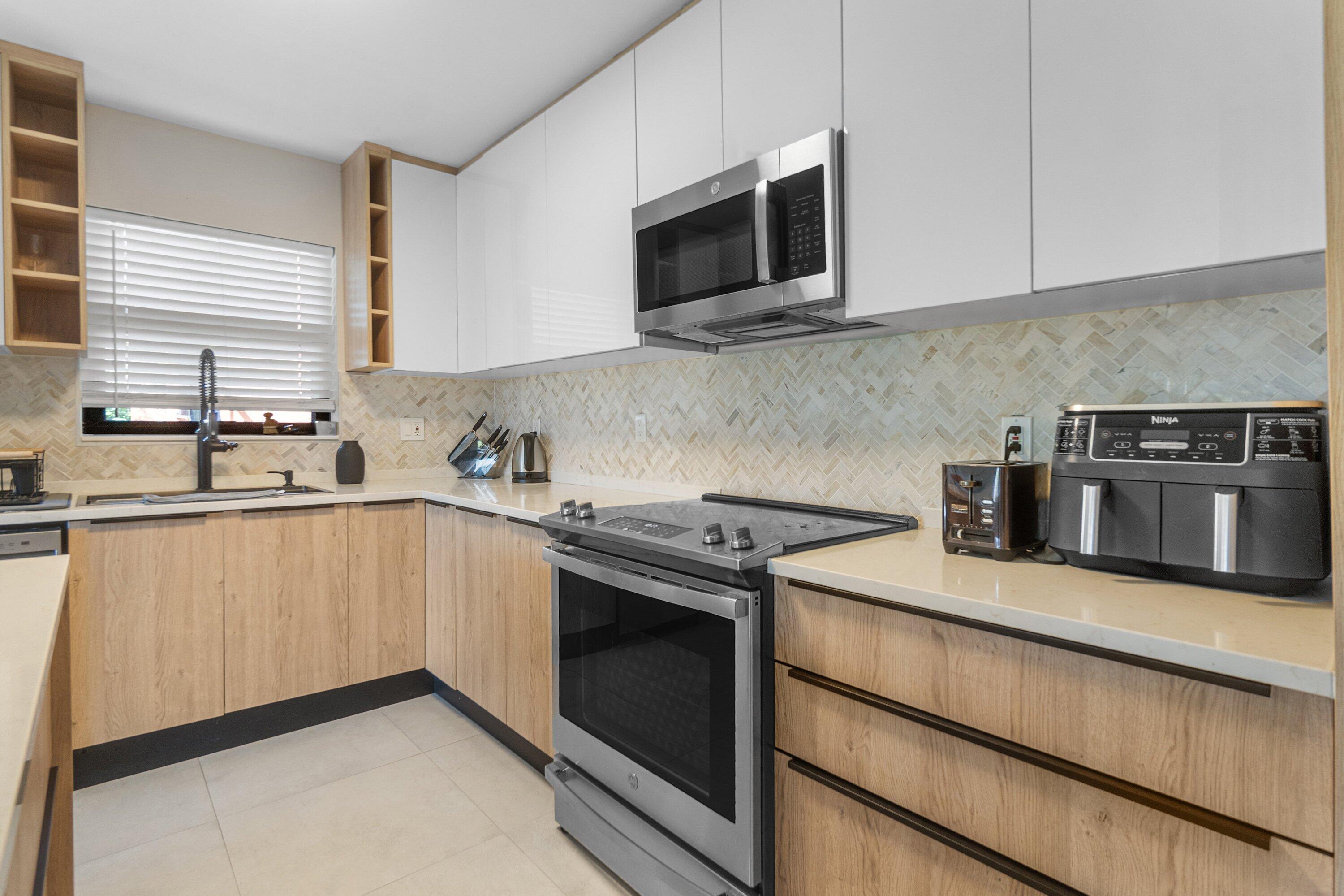 TOWN & COUNTRY ESTATES CONDO - Residential