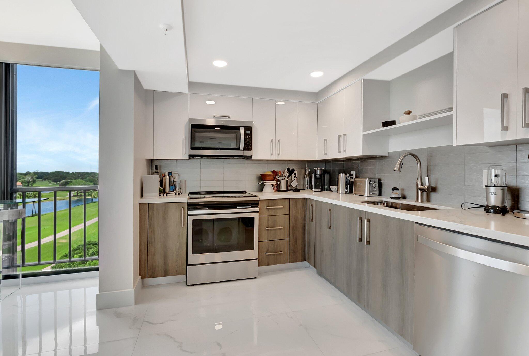 WillowWood Midrise - Residential