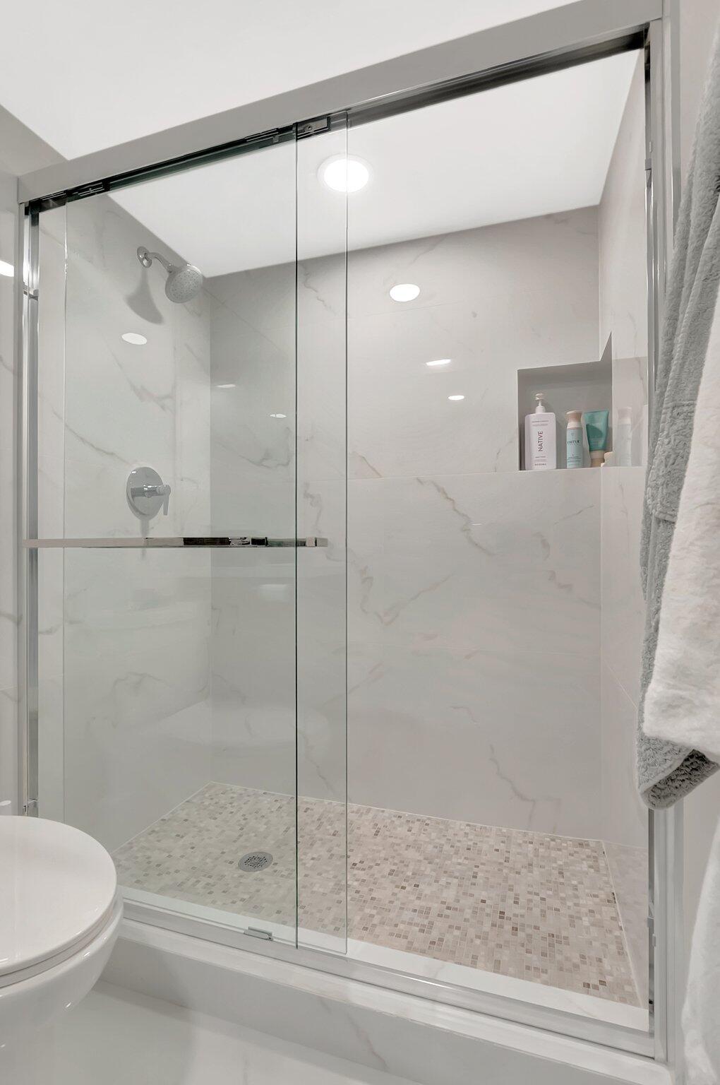 WillowWood Midrise - Residential