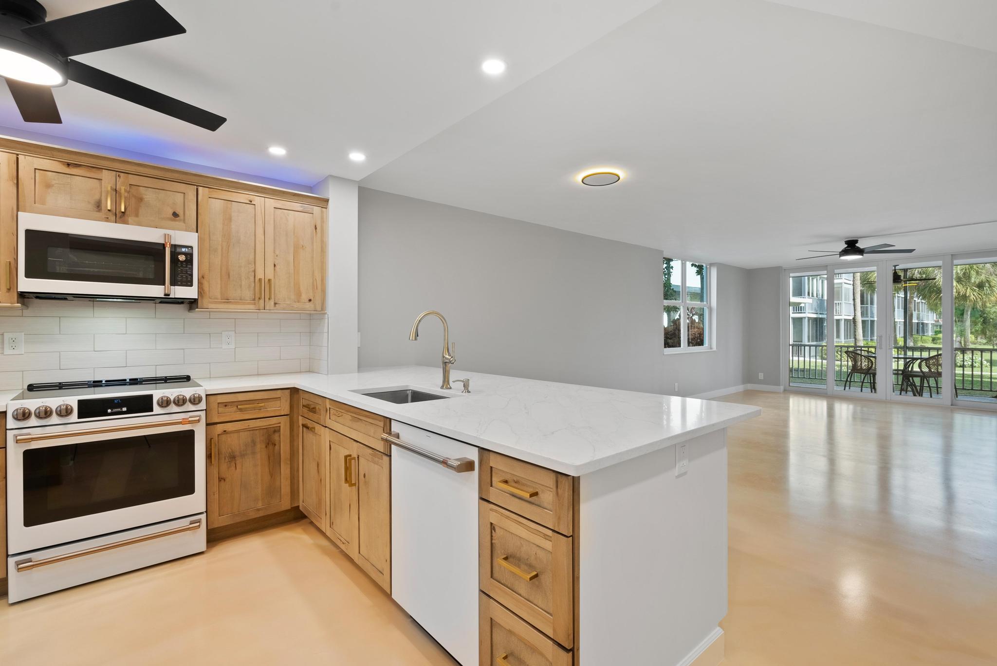 TROPIC BAY CONDO - Residential