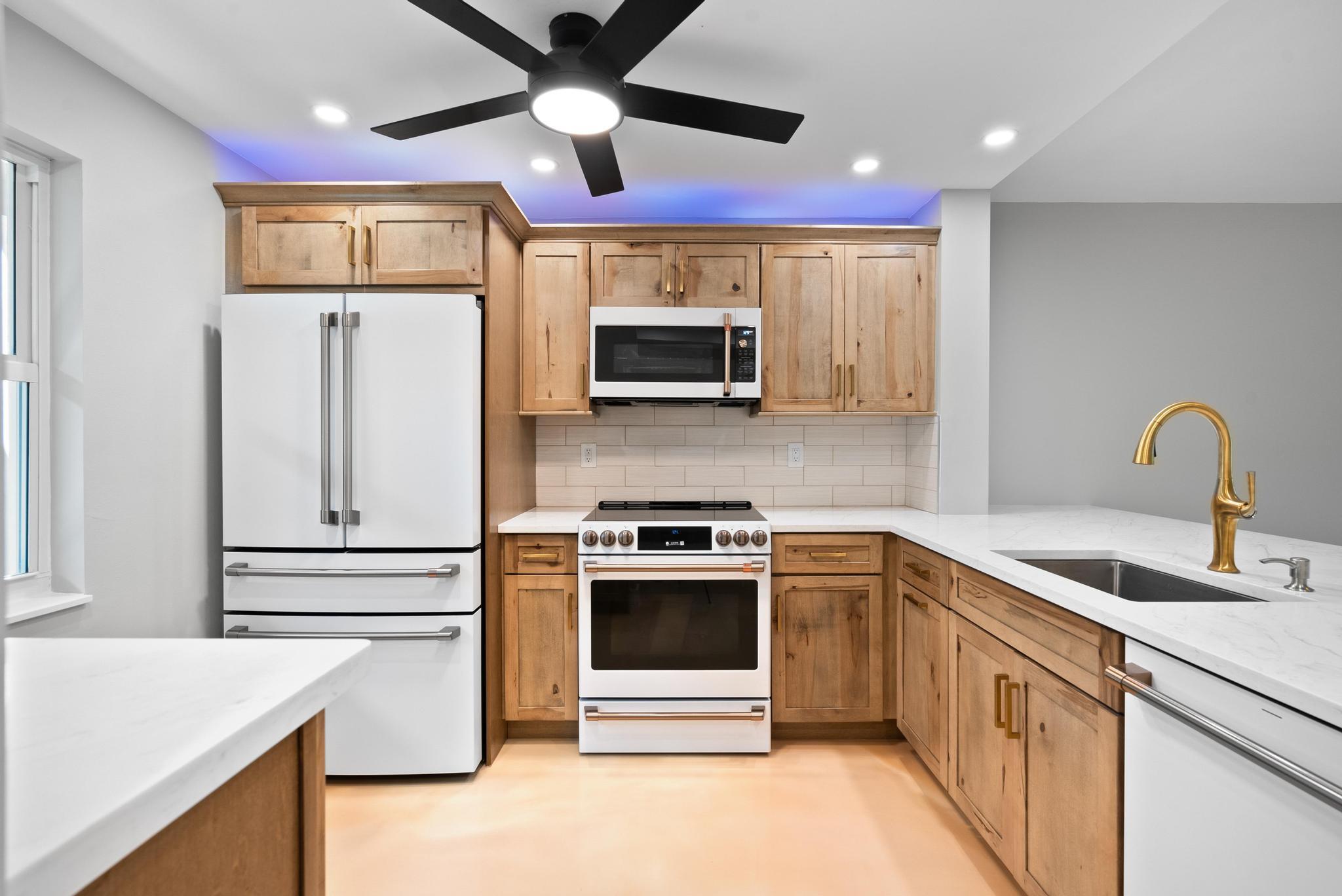 TROPIC BAY CONDO - Residential