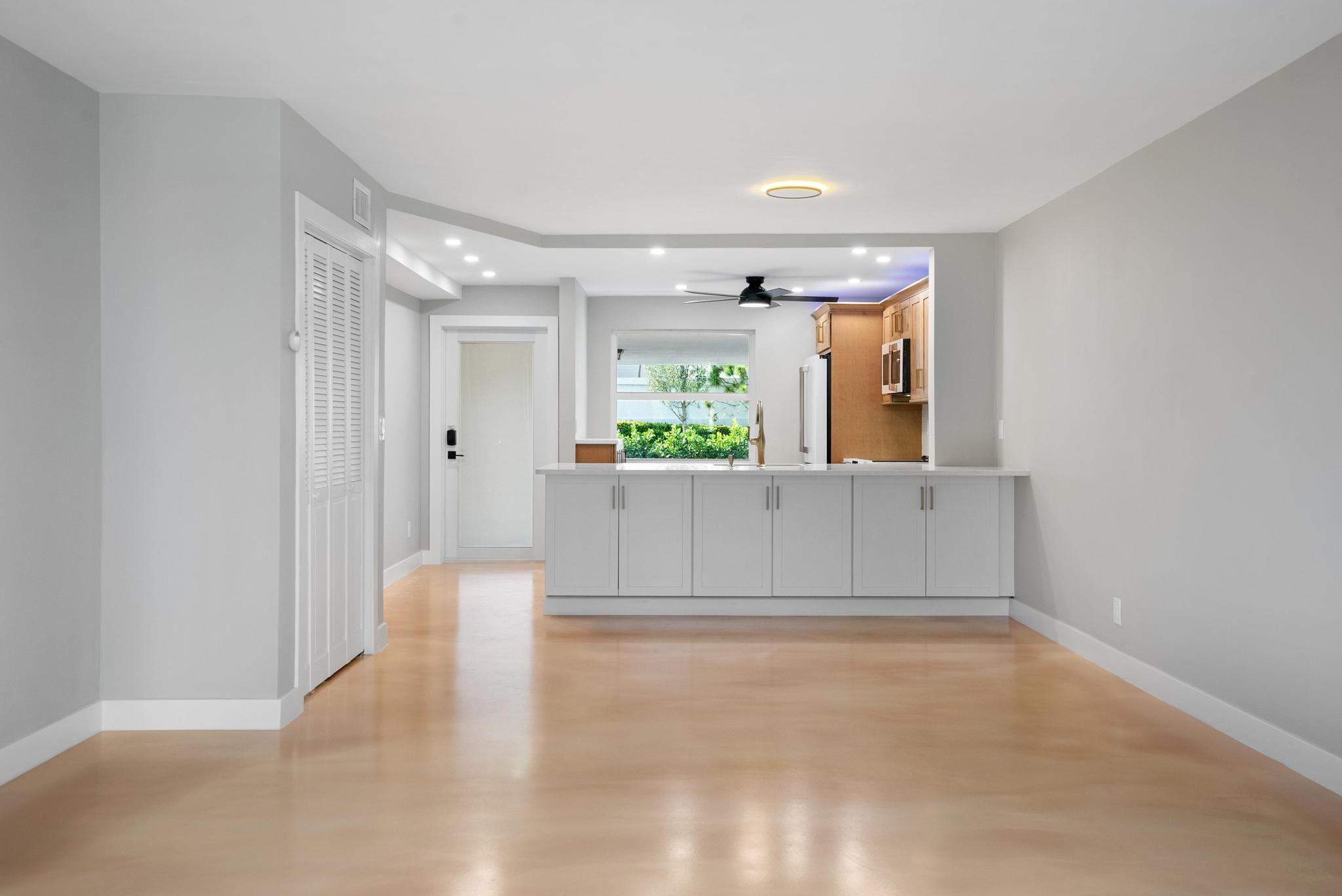 TROPIC BAY CONDO - Residential