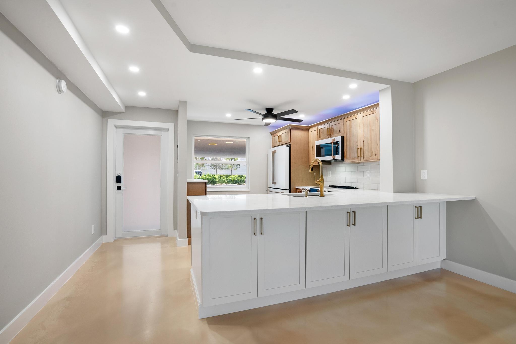 TROPIC BAY CONDO - Residential