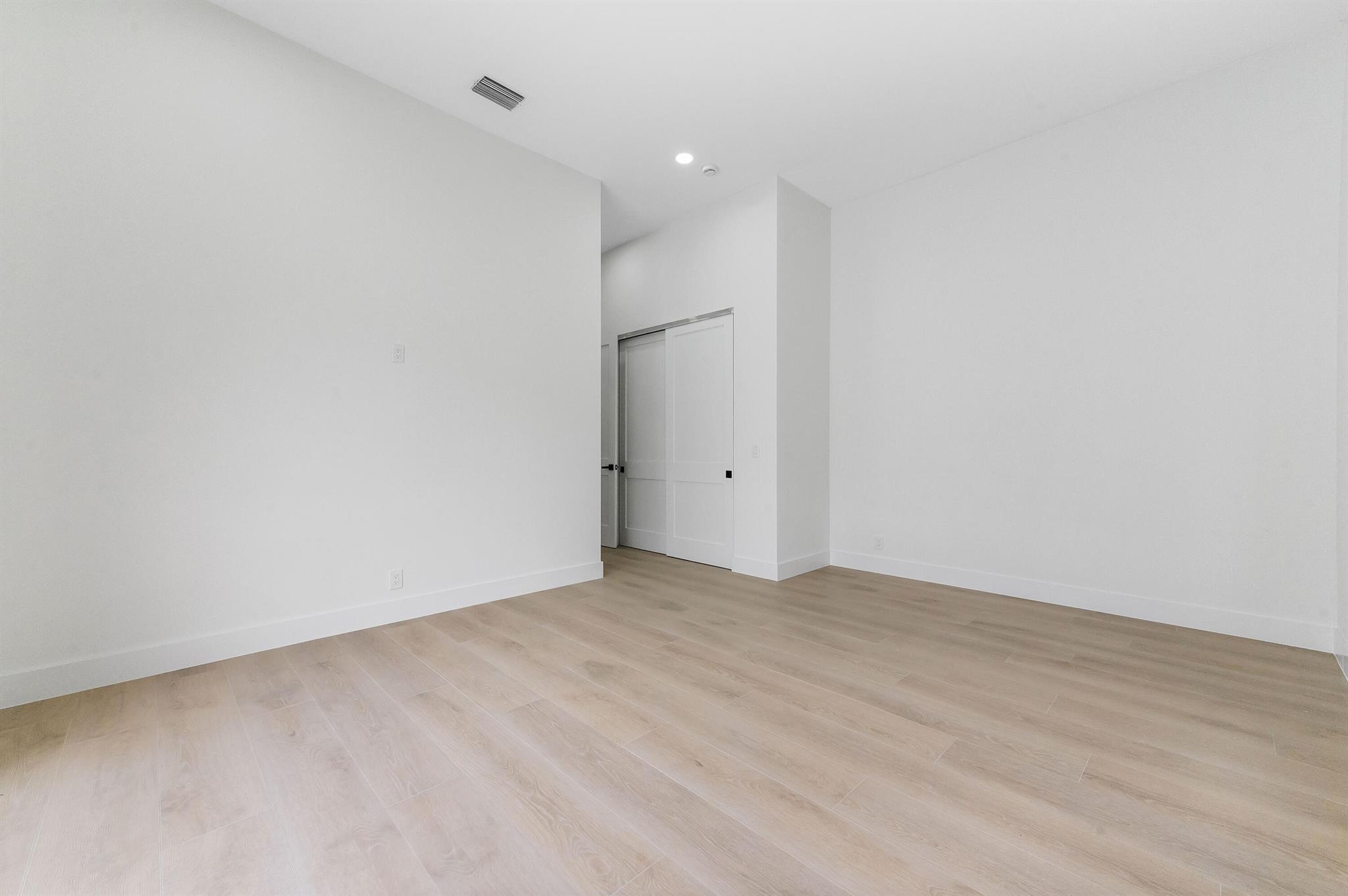 PADDOCK PARK 1 OF WELLING - Residential
