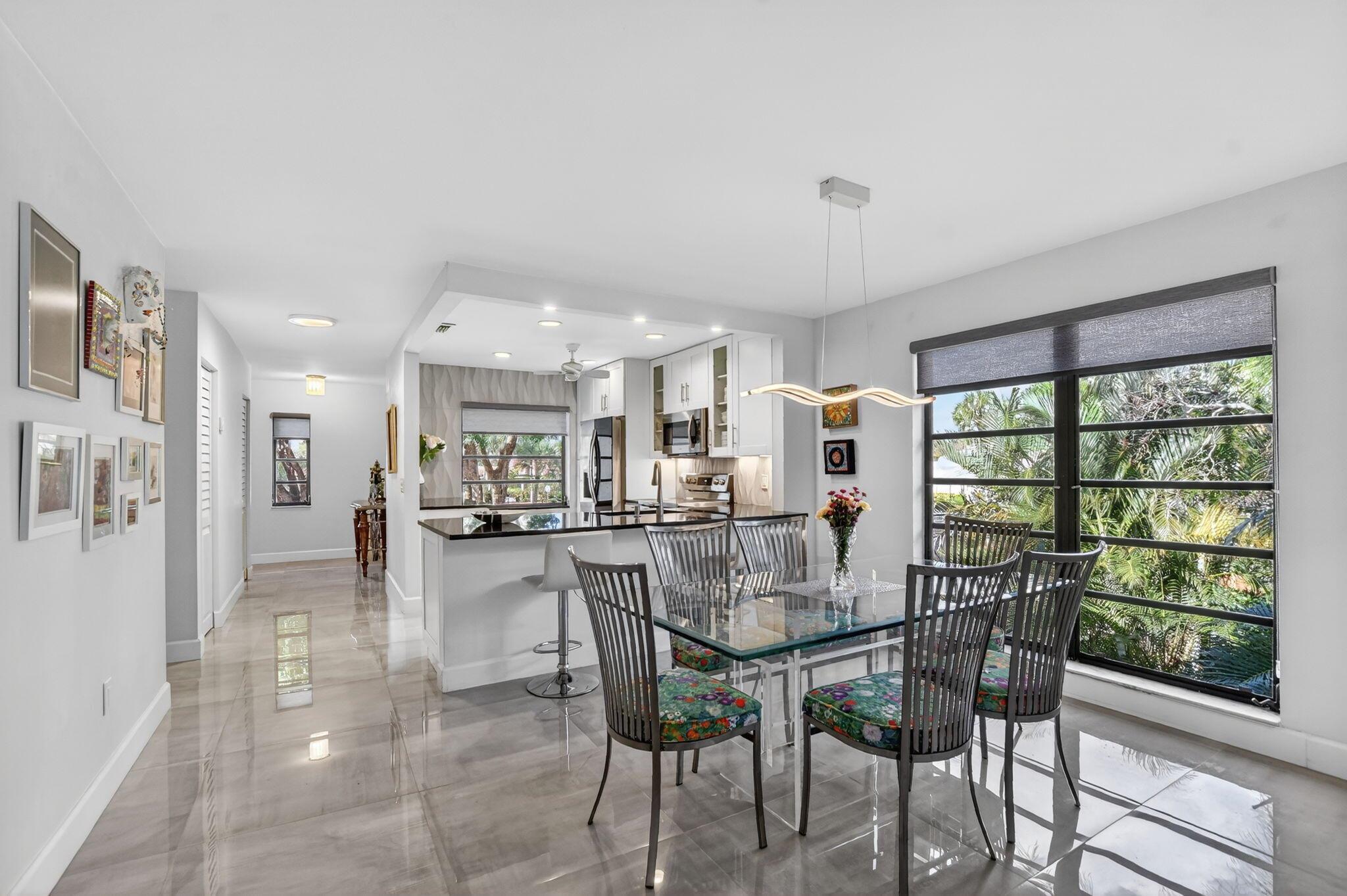 FAIRWAYS OF BOCA LAGO CON - Residential