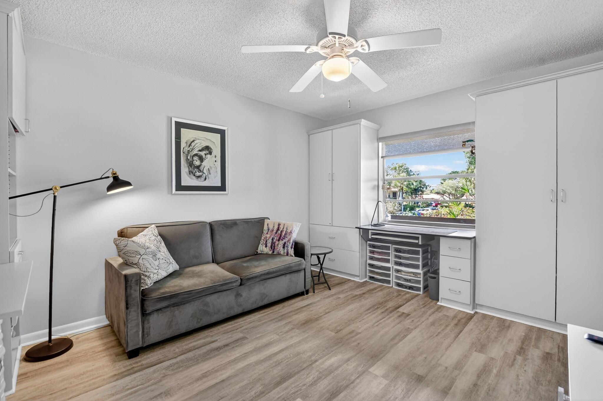 FAIRWAYS OF BOCA LAGO CON - Residential