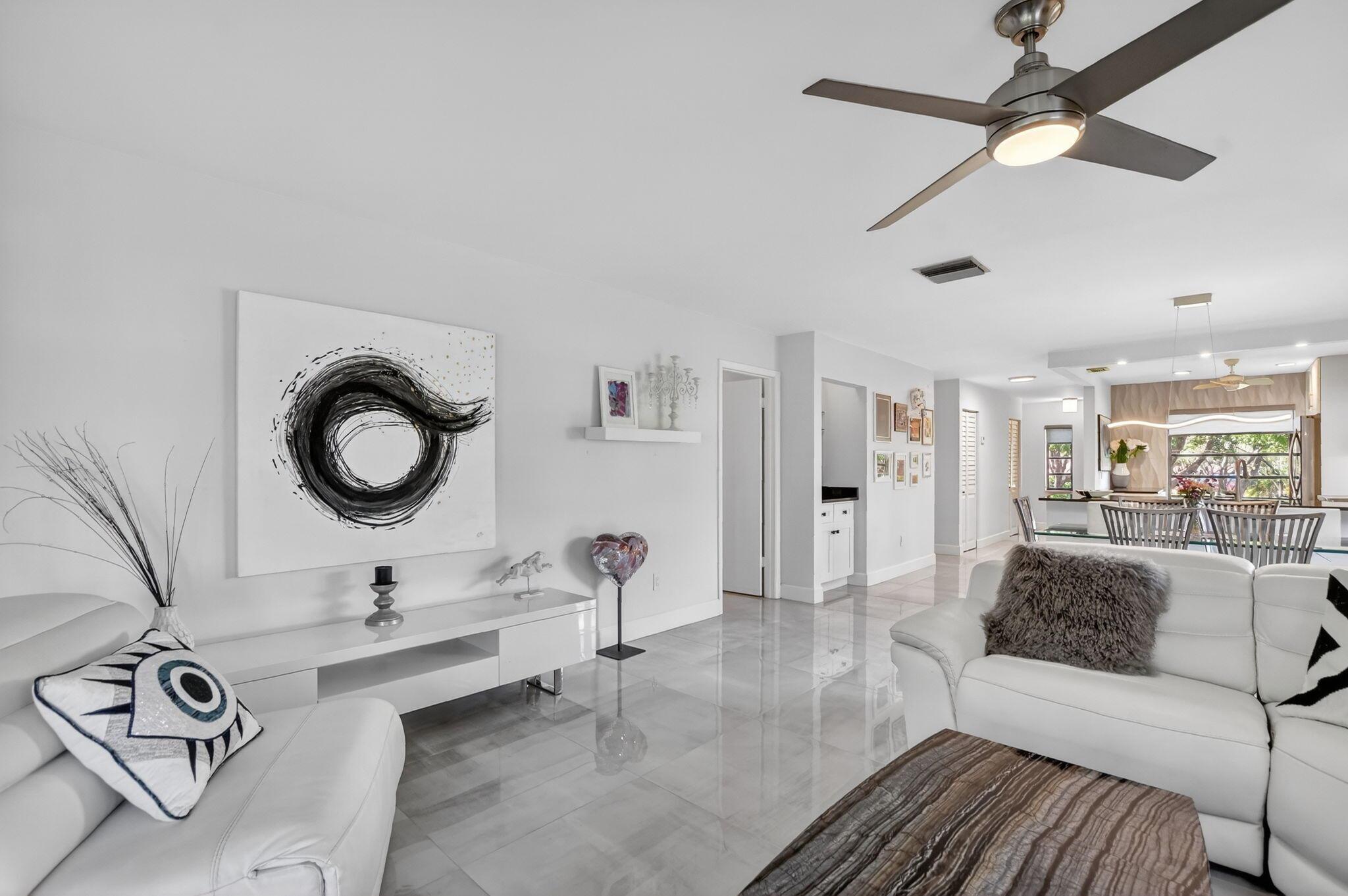 FAIRWAYS OF BOCA LAGO CON - Residential