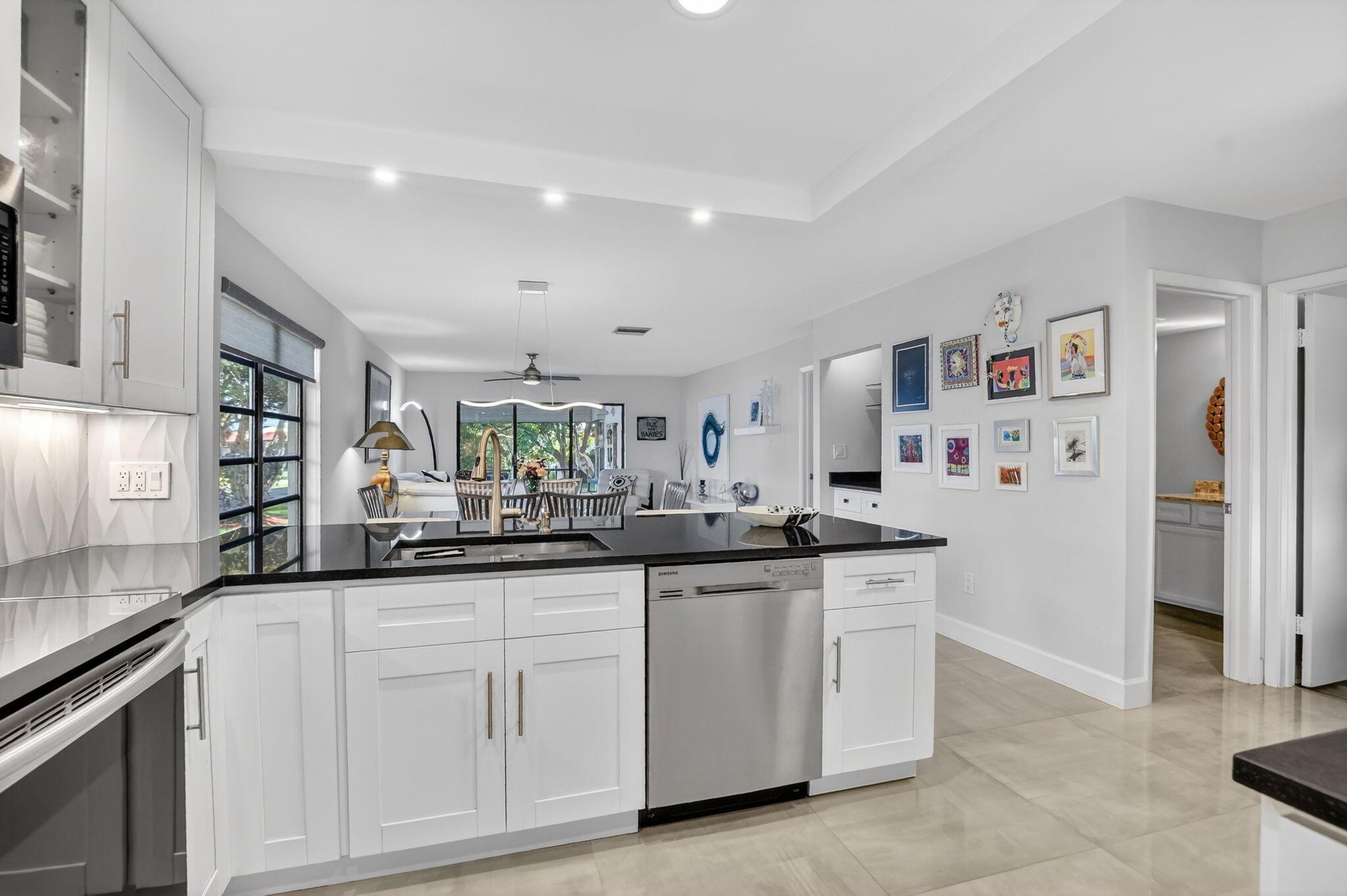 FAIRWAYS OF BOCA LAGO CON - Residential