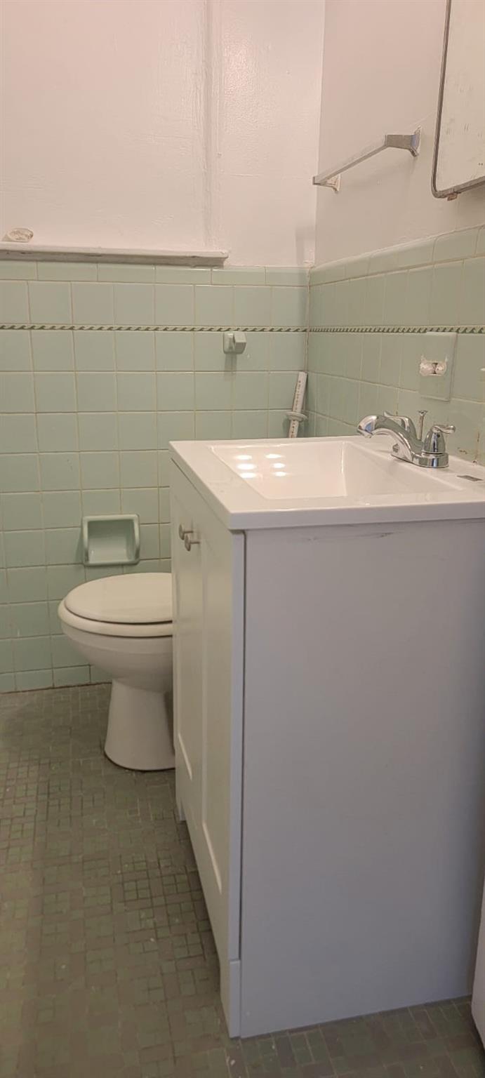 Hollywood Terrace 3-12 B - Residential Lease