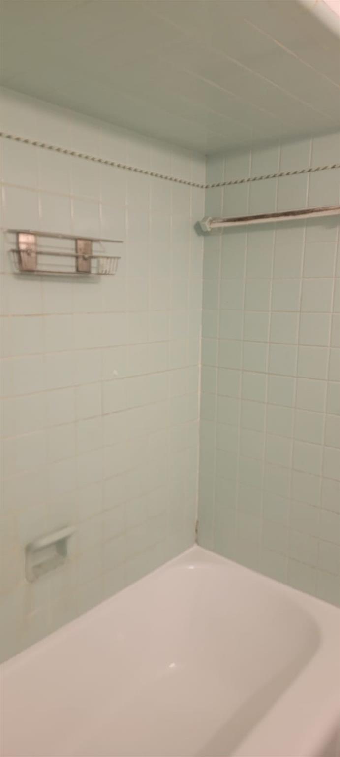 Hollywood Terrace 3-12 B - Residential Lease