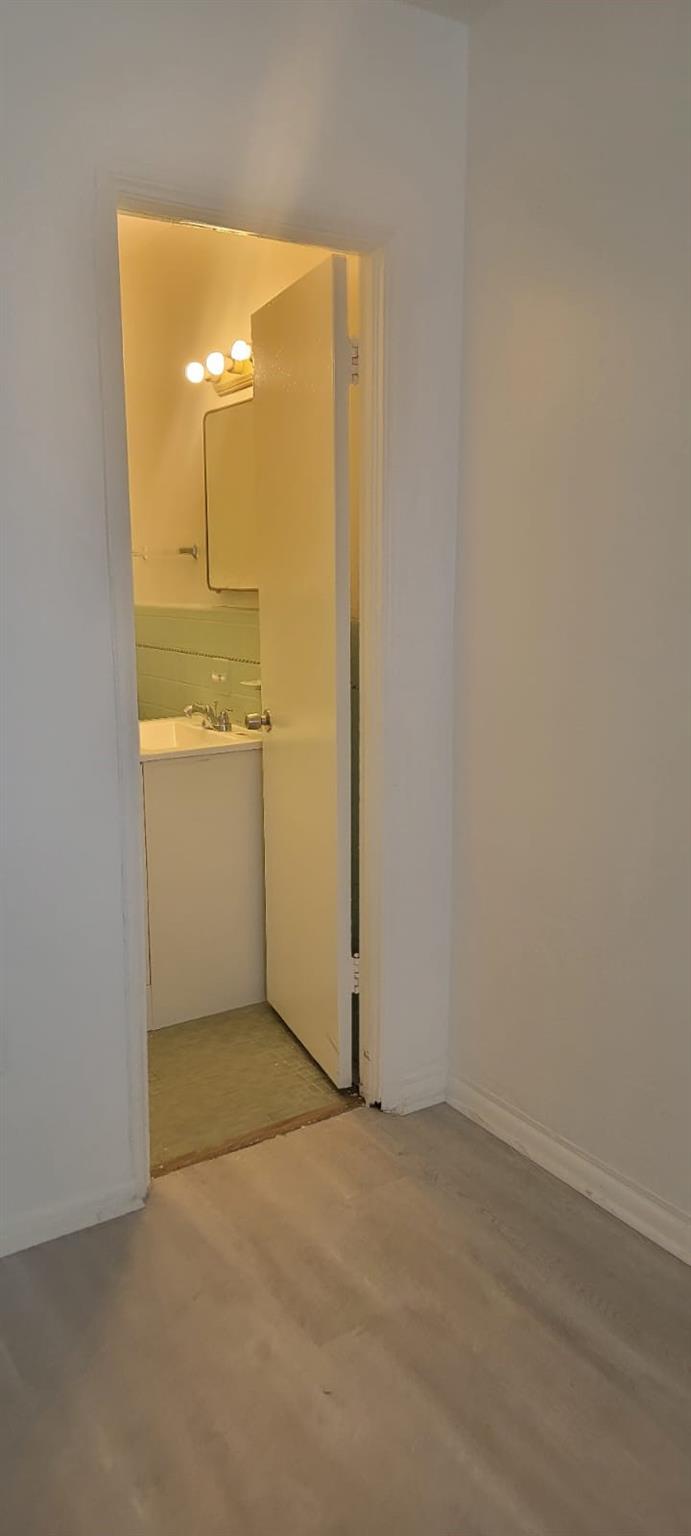 Hollywood Terrace 3-12 B - Residential Lease