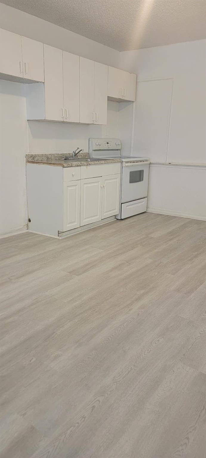 Hollywood Terrace 3-12 B - Residential Lease