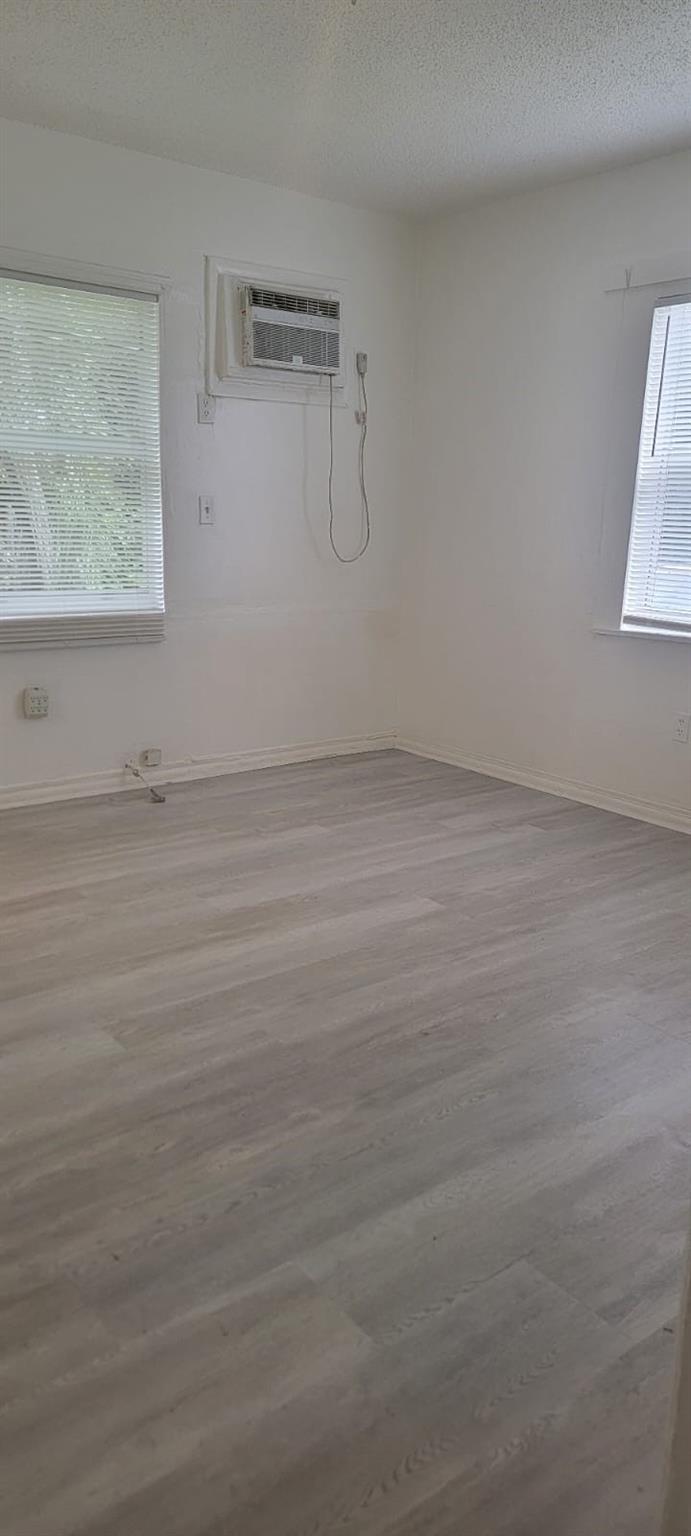 Hollywood Terrace 3-12 B - Residential Lease