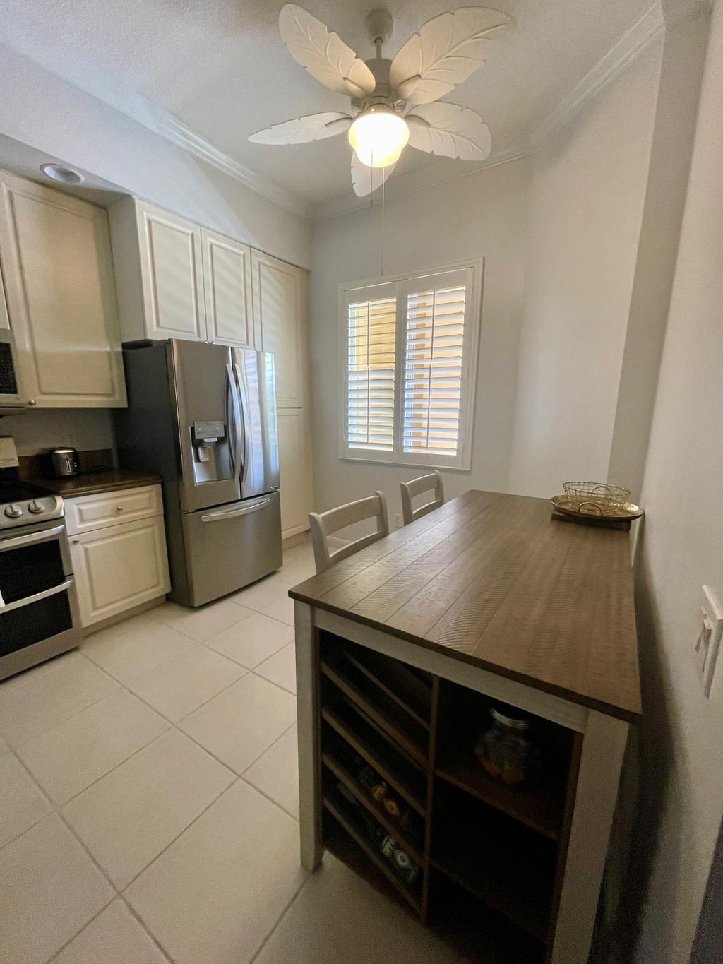 Photo of 18 Harbour Isle Drive W #203, Fort Pierce, FL 34949 (MLS # B26044402)