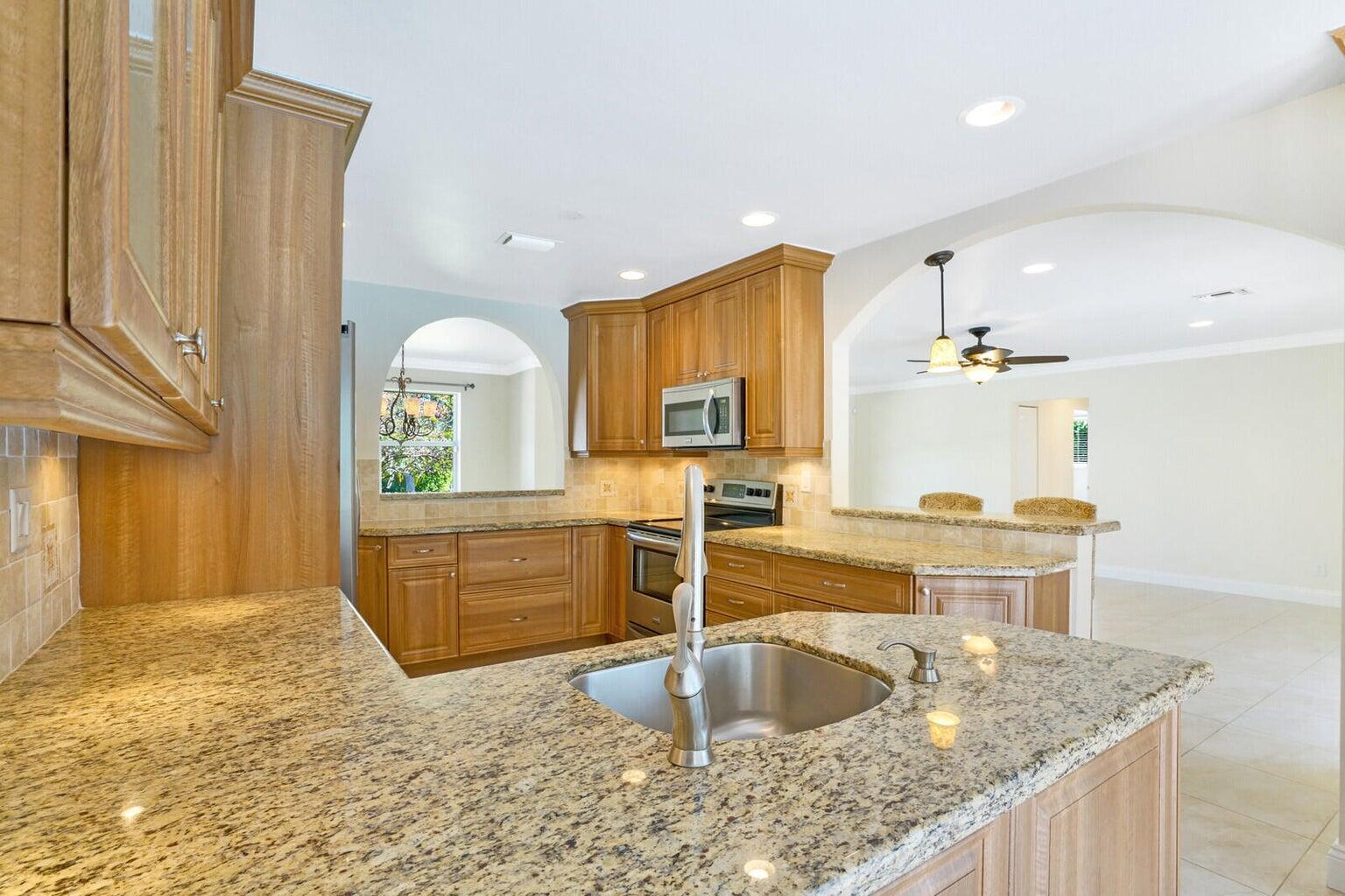 LITTLE HARBOR ON THE HILL - Residential Lease