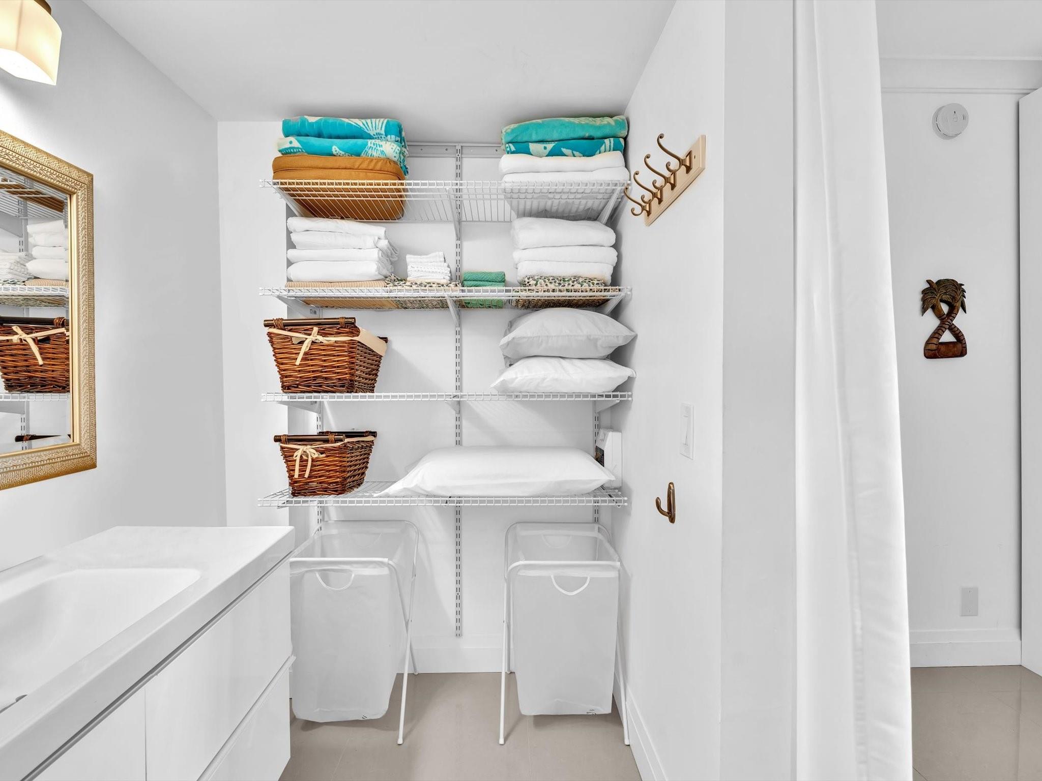 PENTHOUSE HIGHLANDS CONDO - Residential Lease