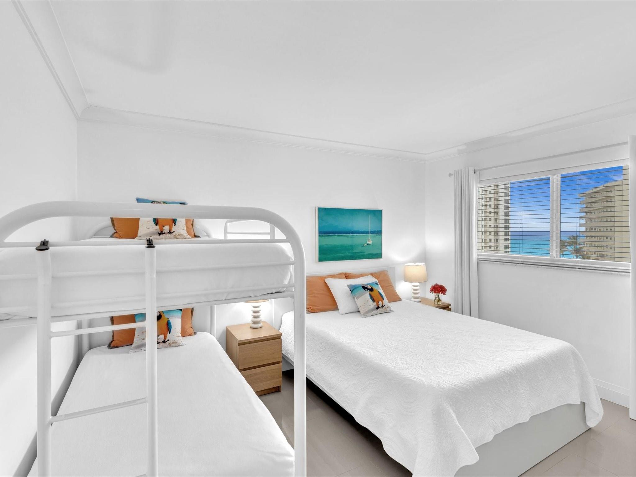 PENTHOUSE HIGHLANDS CONDO - Residential Lease