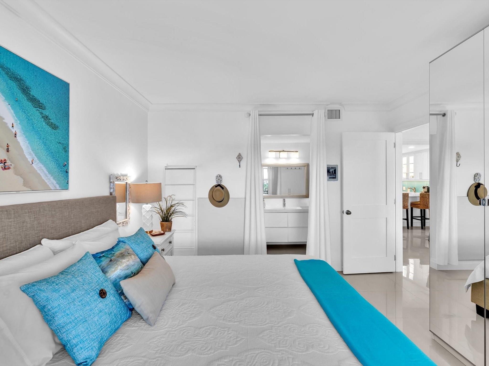 PENTHOUSE HIGHLANDS CONDO - Residential Lease