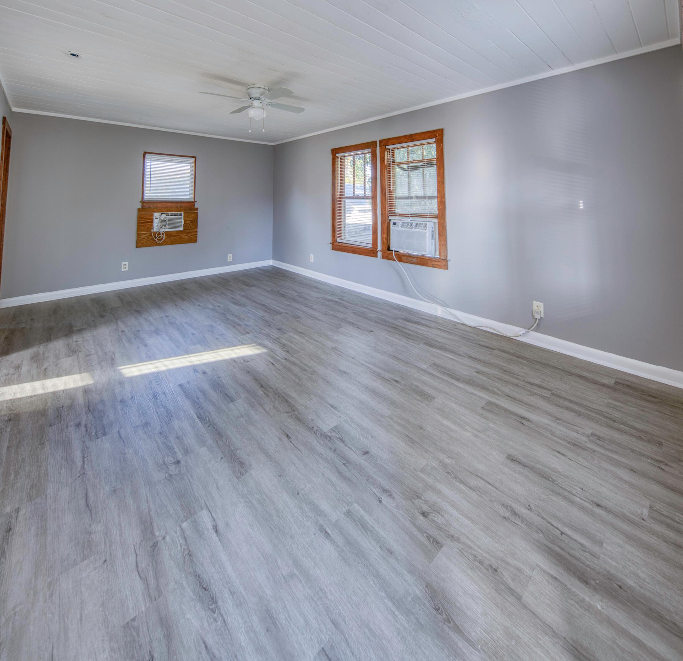 LAKE WORTH TOWN OF - Residential Lease