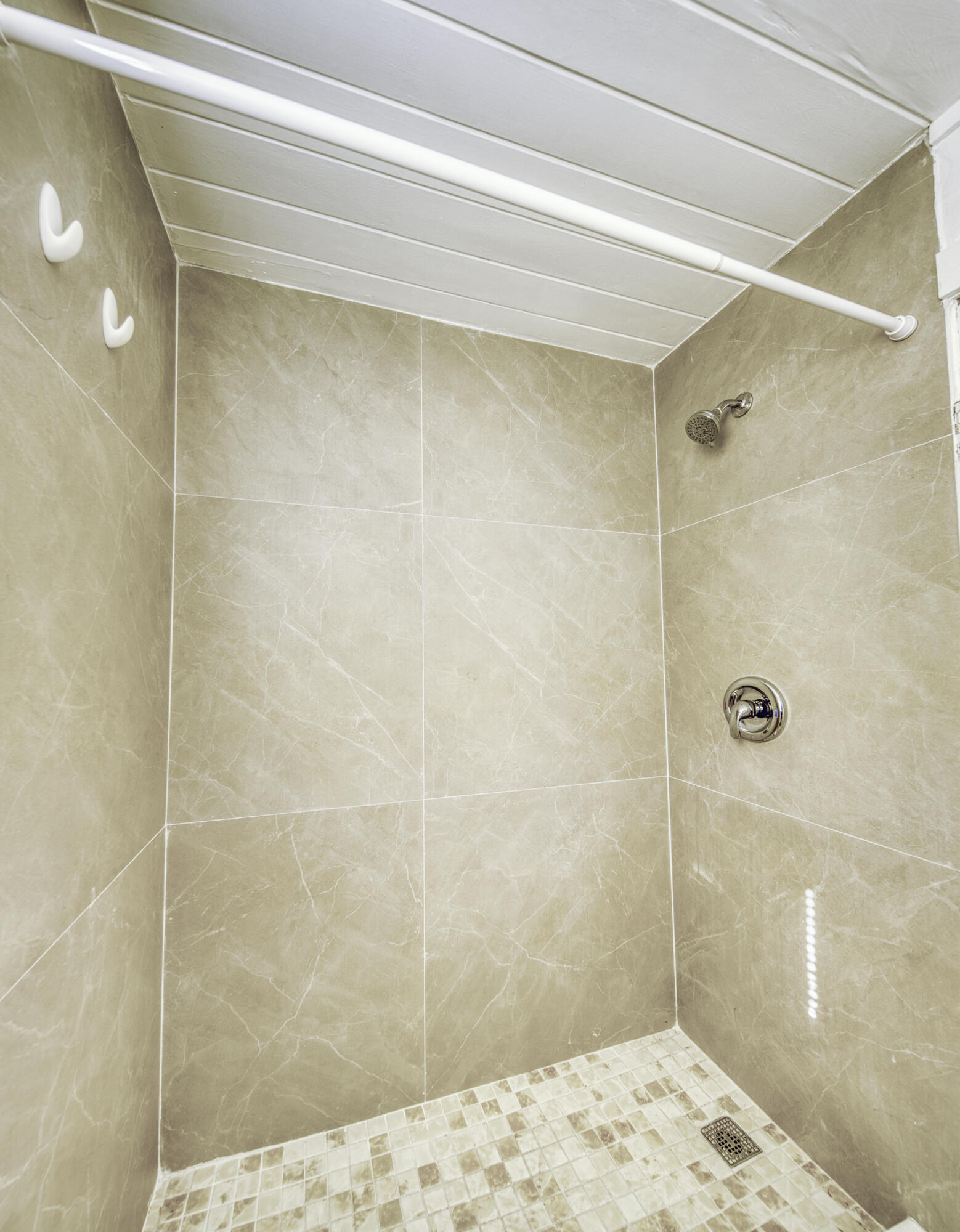 LAKE WORTH TOWN OF - Residential Lease