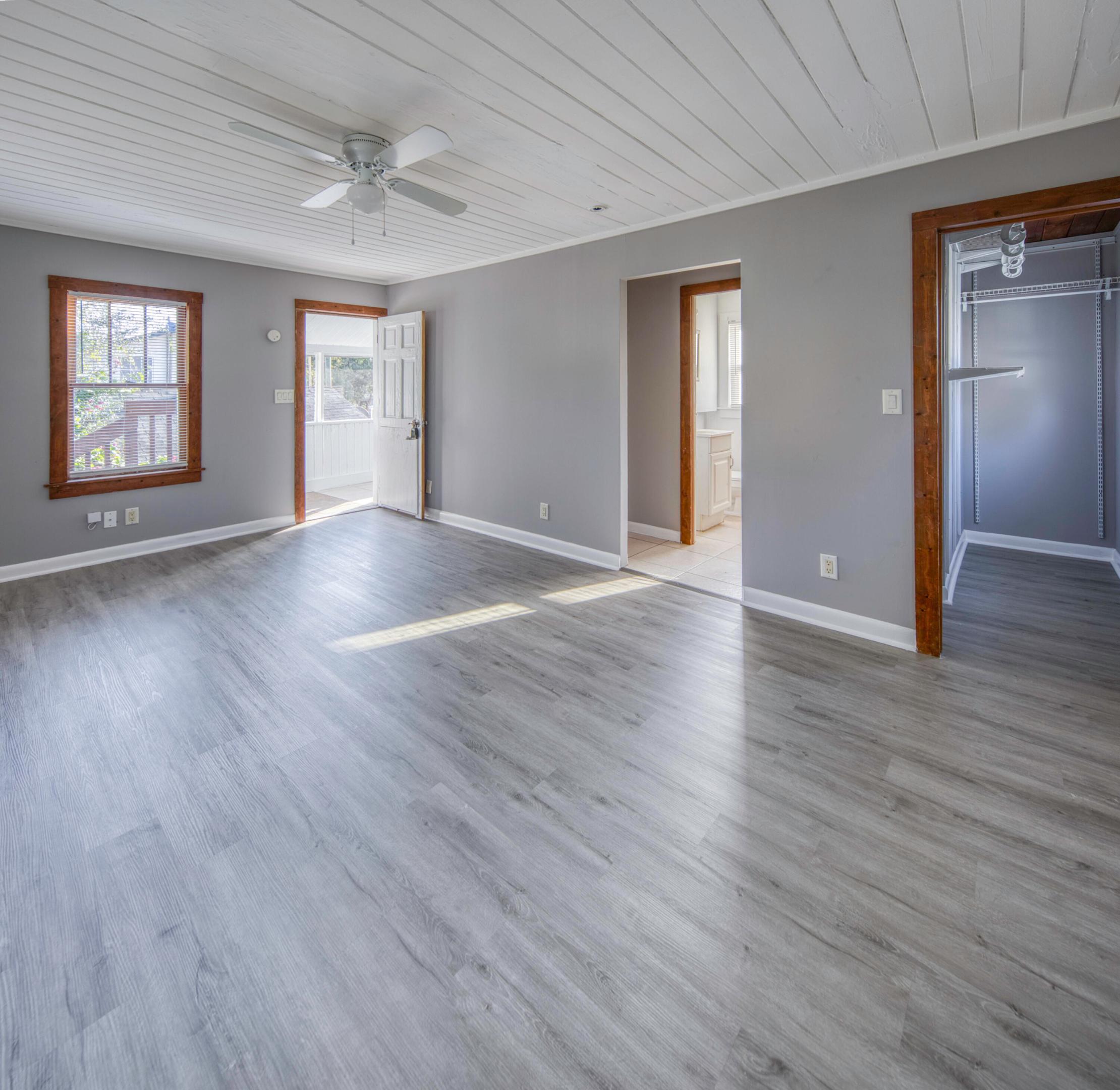 LAKE WORTH TOWN OF - Residential Lease