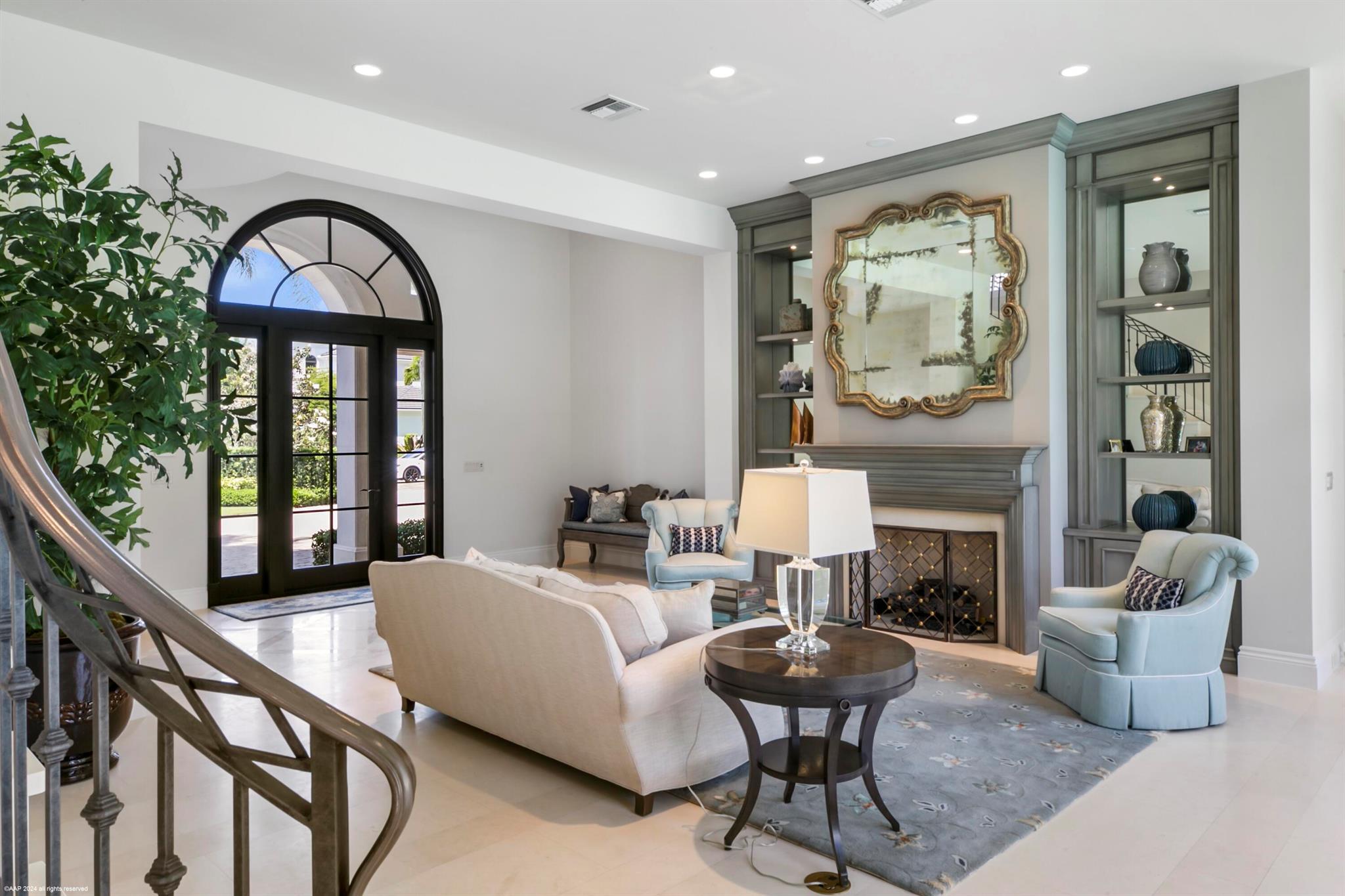 OLD PALM - Residential