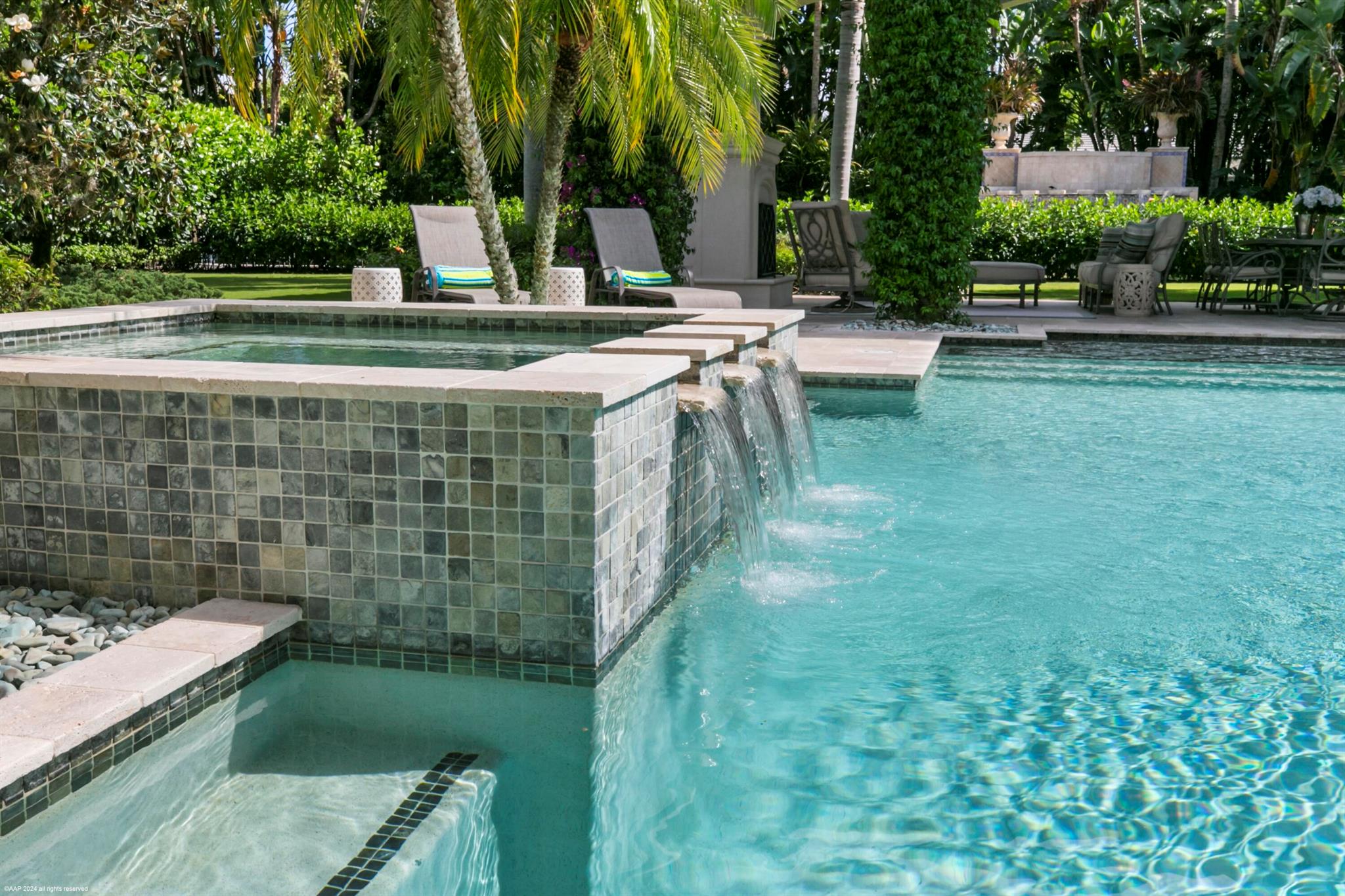 OLD PALM - Residential