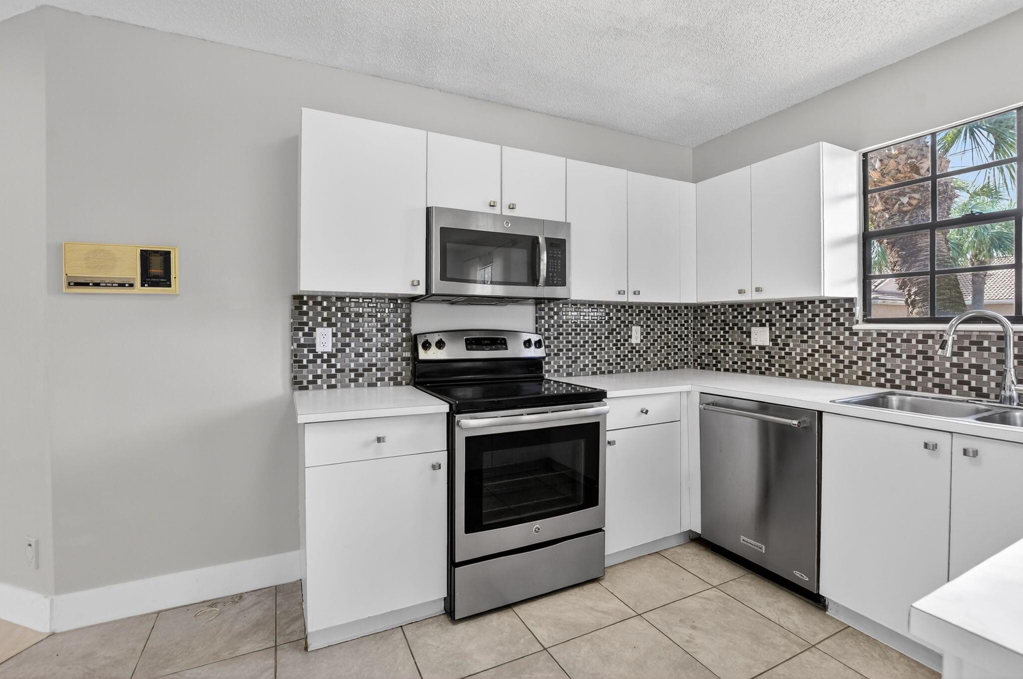 MONTEGO BAY AT BOCA POINT - Residential Lease