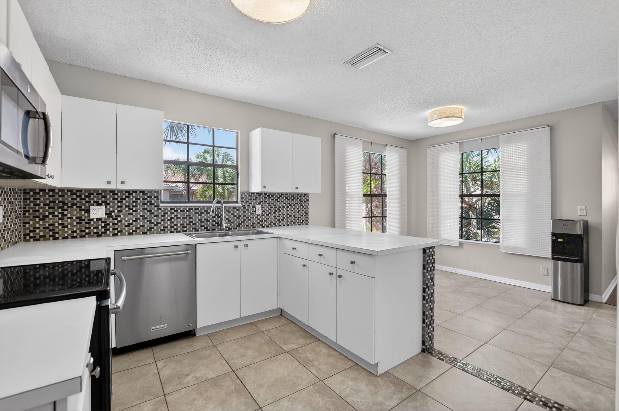 MONTEGO BAY AT BOCA POINT - Residential Lease