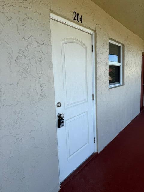 VILLAGES OF ORIOLE ABBEY - Residential Lease