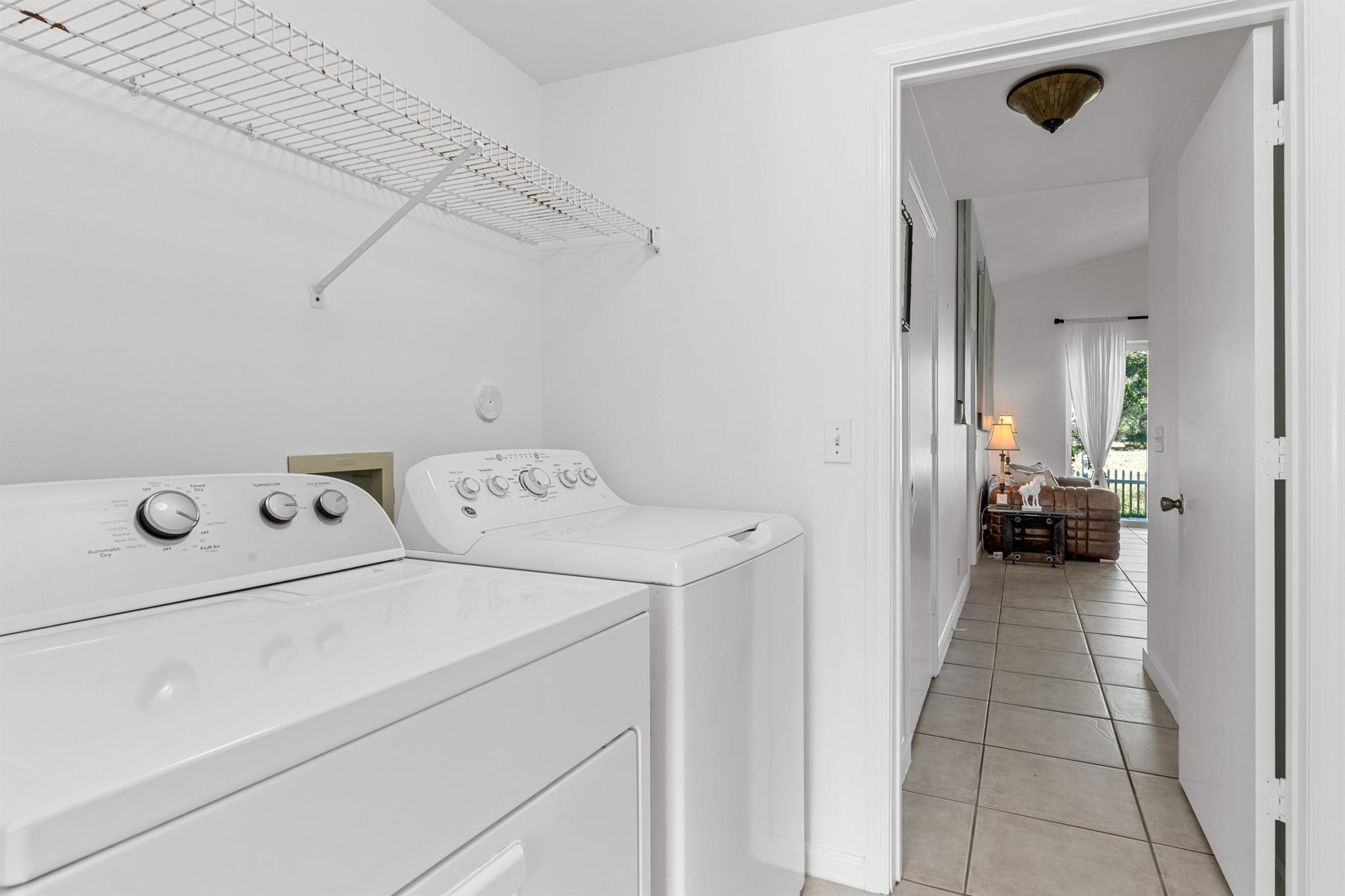 FAIRWAY COVE OF WELLINGTO - Residential