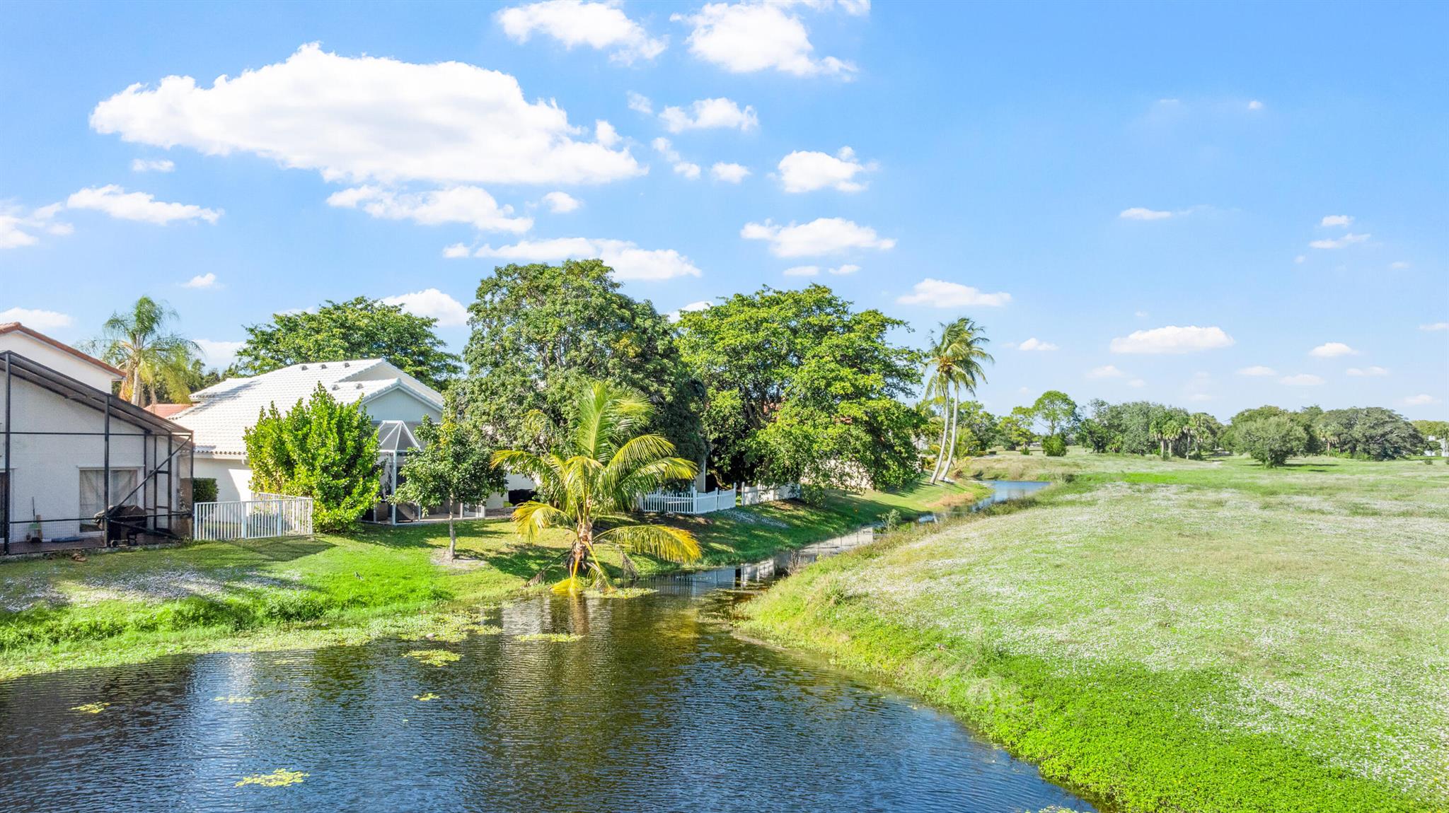 FAIRWAY COVE OF WELLINGTO - Residential