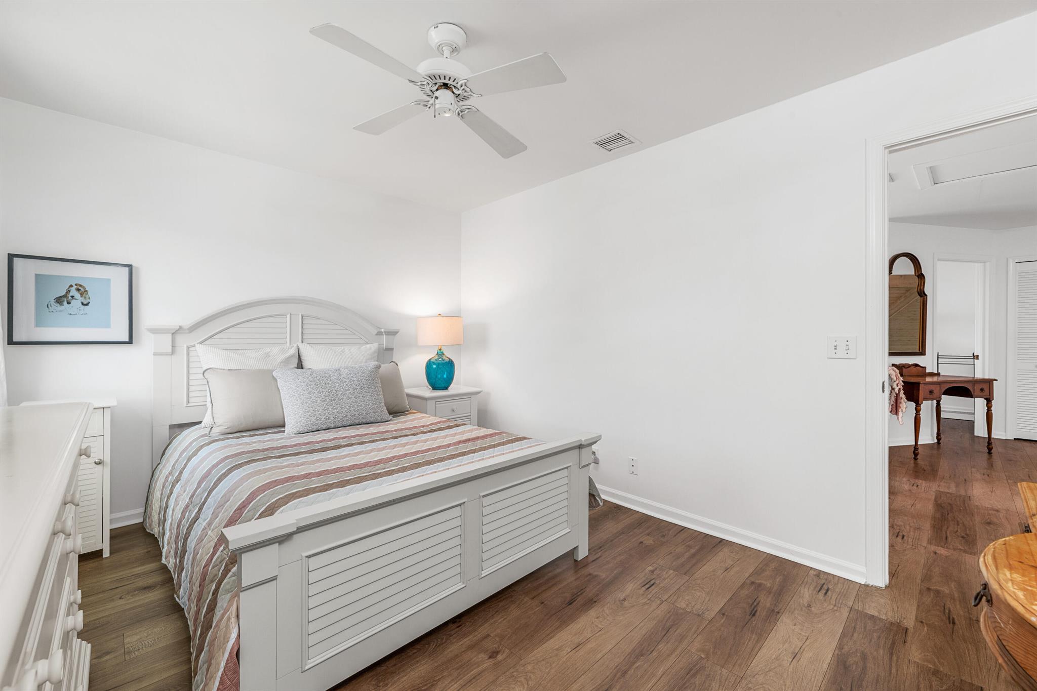 FAIRWAY COVE OF WELLINGTO - Residential